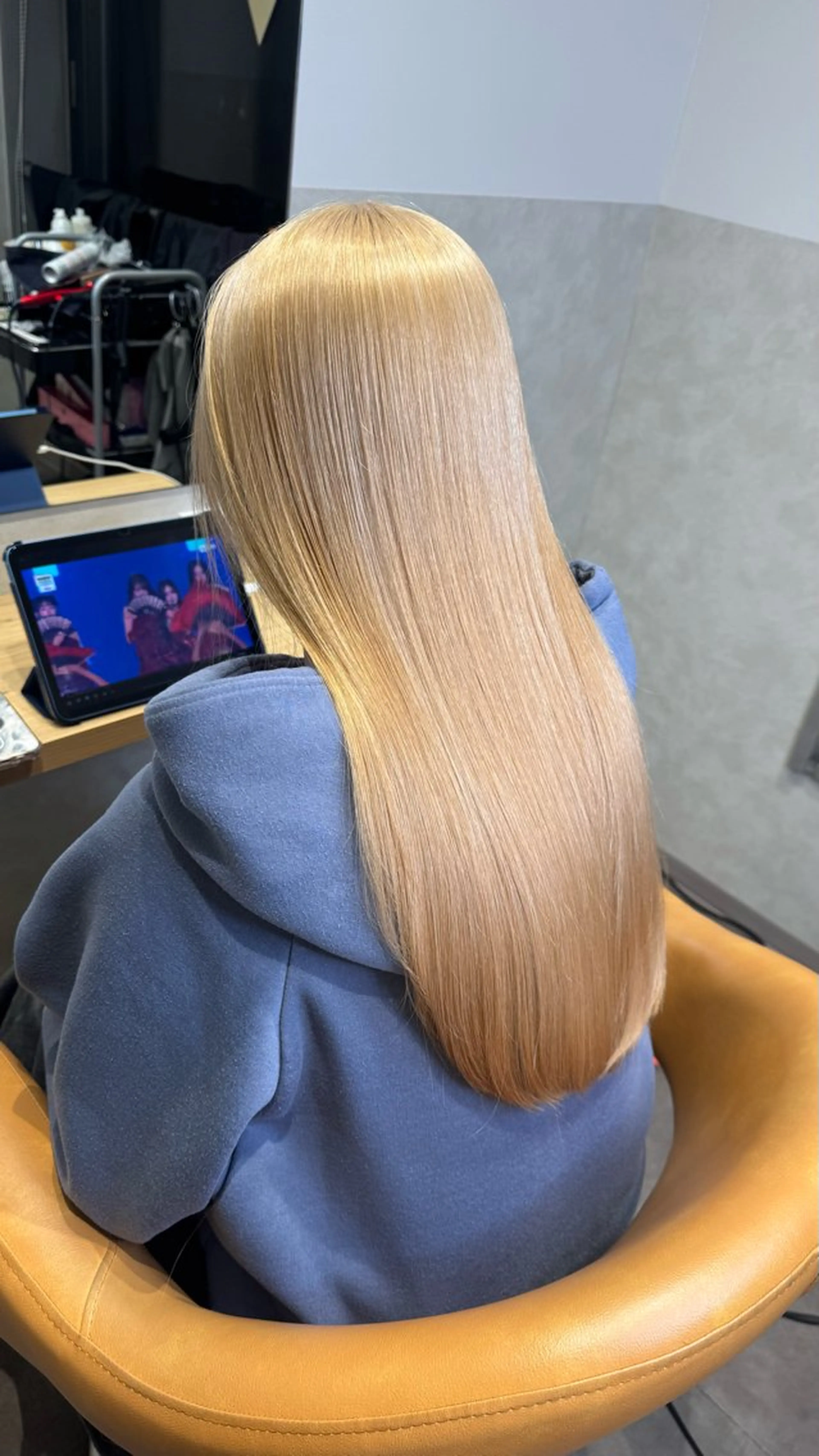 ロング カラー ヘアカラー トリートメント SALOWIN札幌大通り所属・札幌ハイトーン/ ブリーチカラー/ドイのヘアスタイル