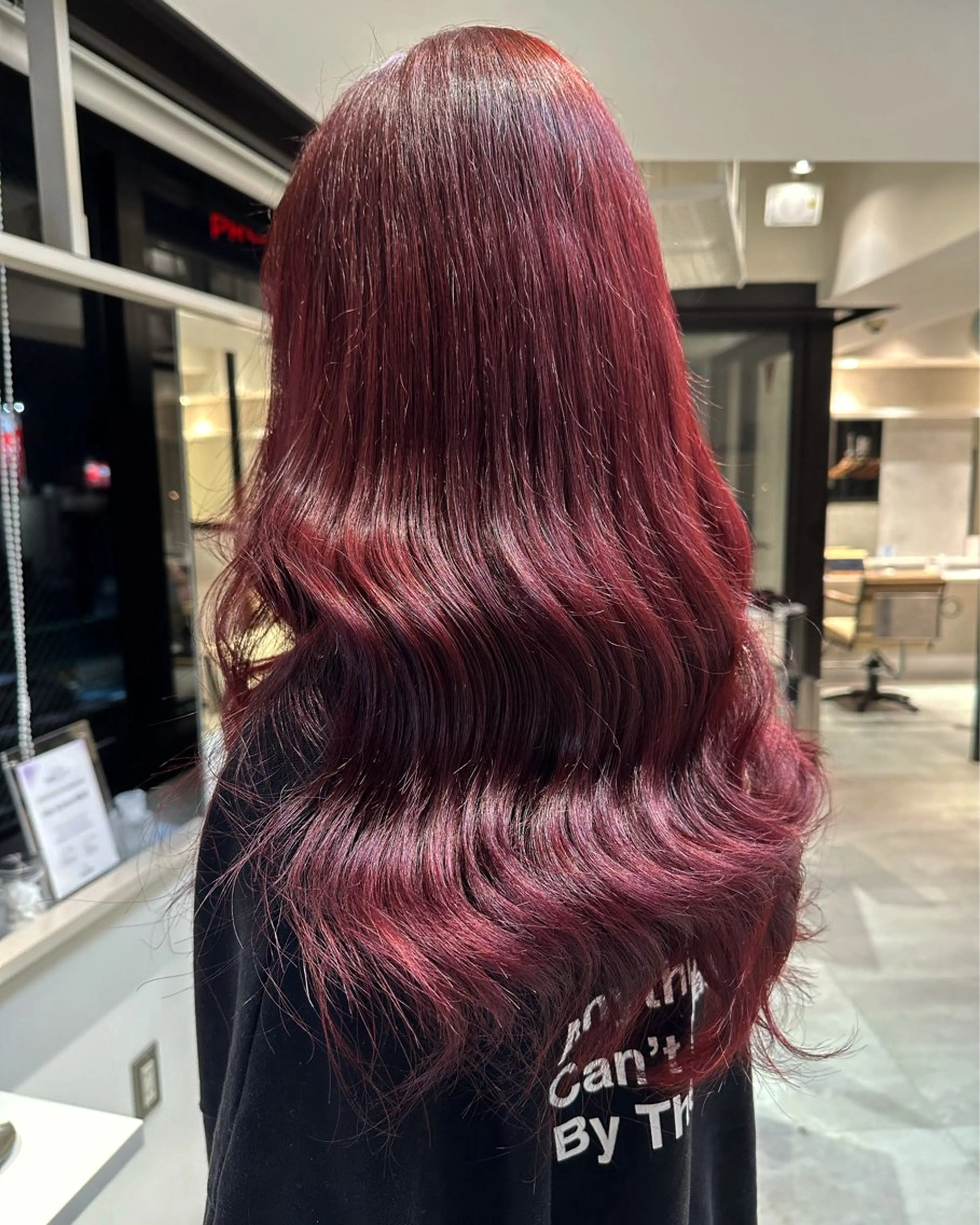 ロング カラー ヘアカラー Maria 梅田デザインカラーのヘアスタイル