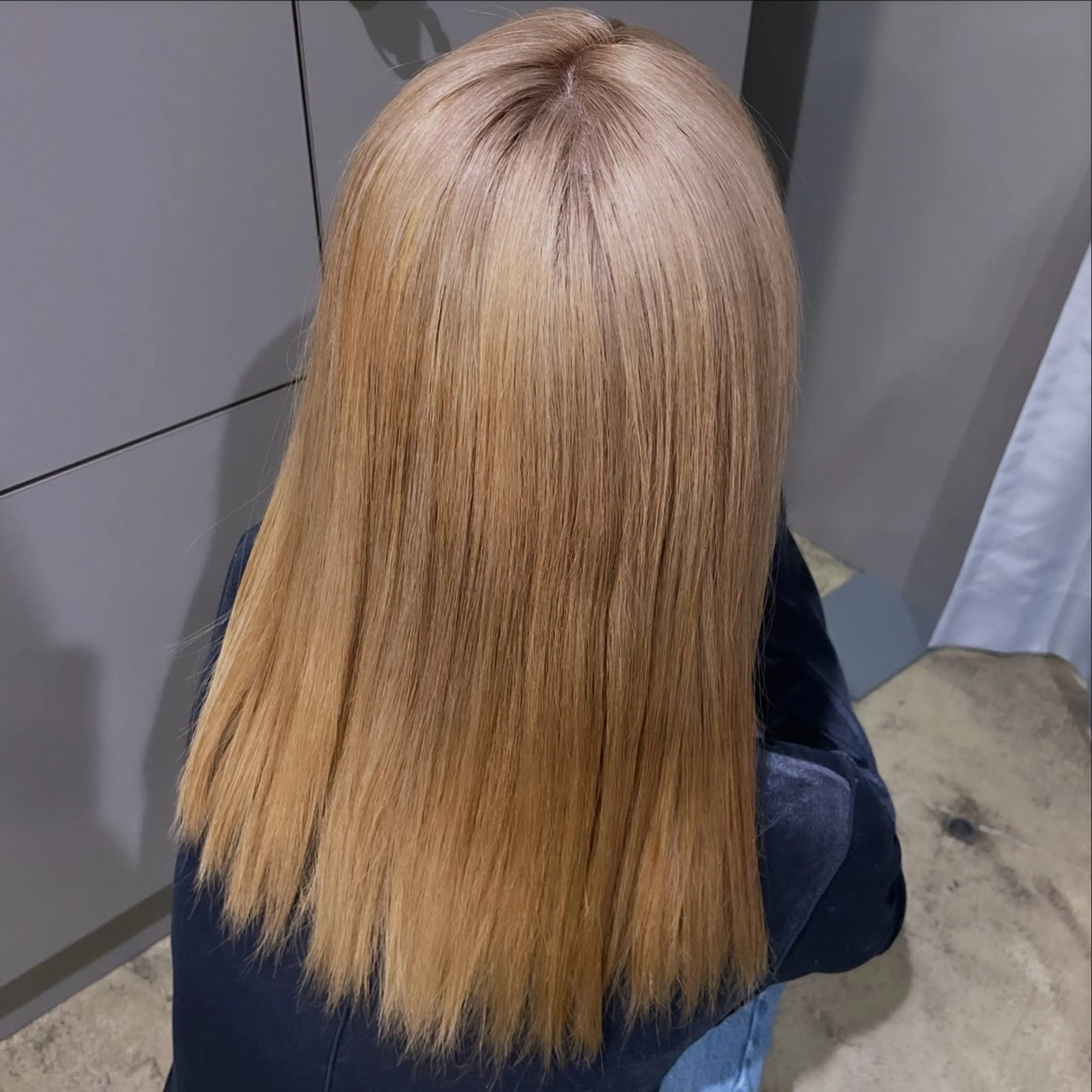 カラー ブリーチ ハイトーンカラー ヘアカラー 上村 あやののヘアスタイル