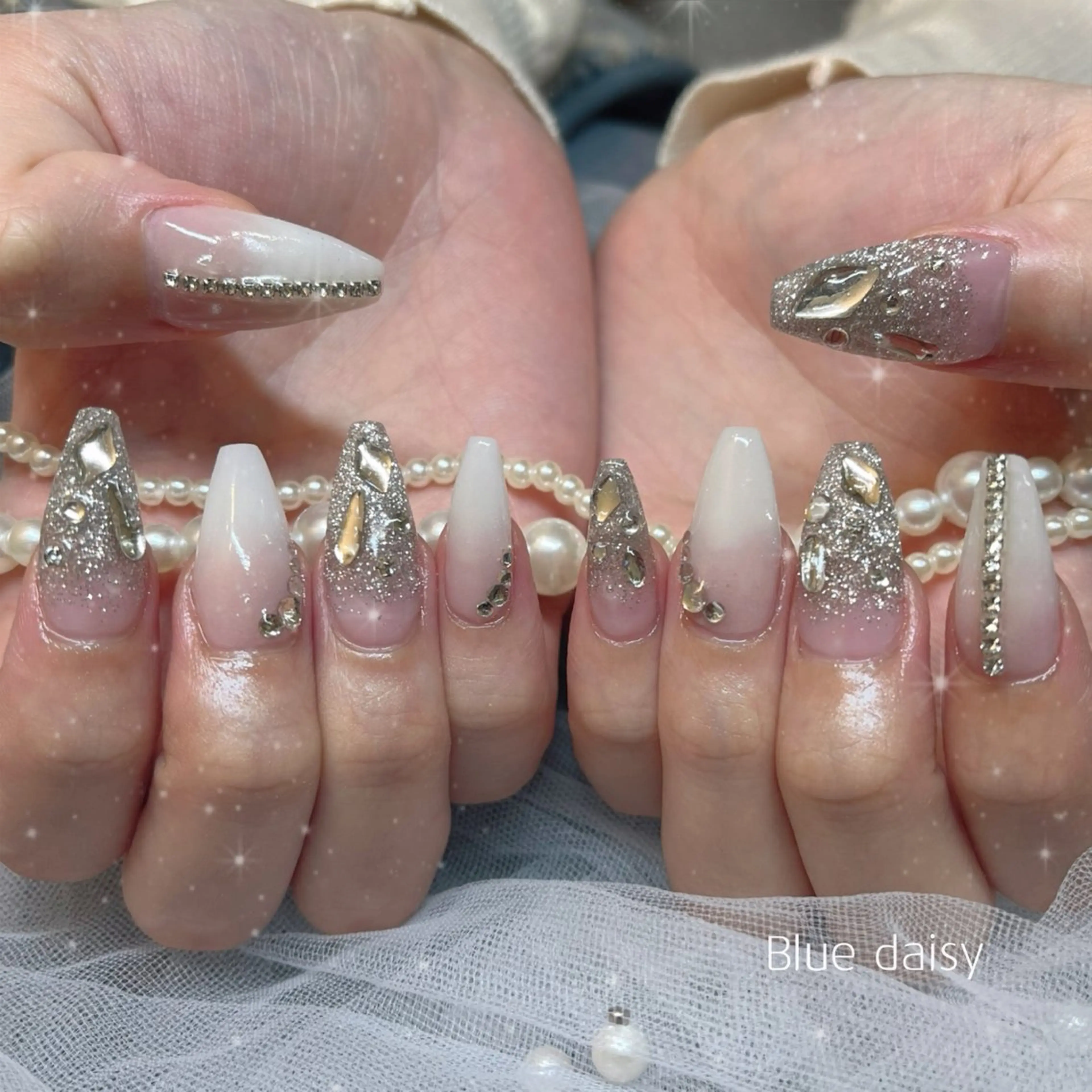 ネイル ラメ(グリッター) ラメグラデーション ハンドネイル ブルーデイジー栄本店所属・BlueDaisy 栄本店のネイルデザイン