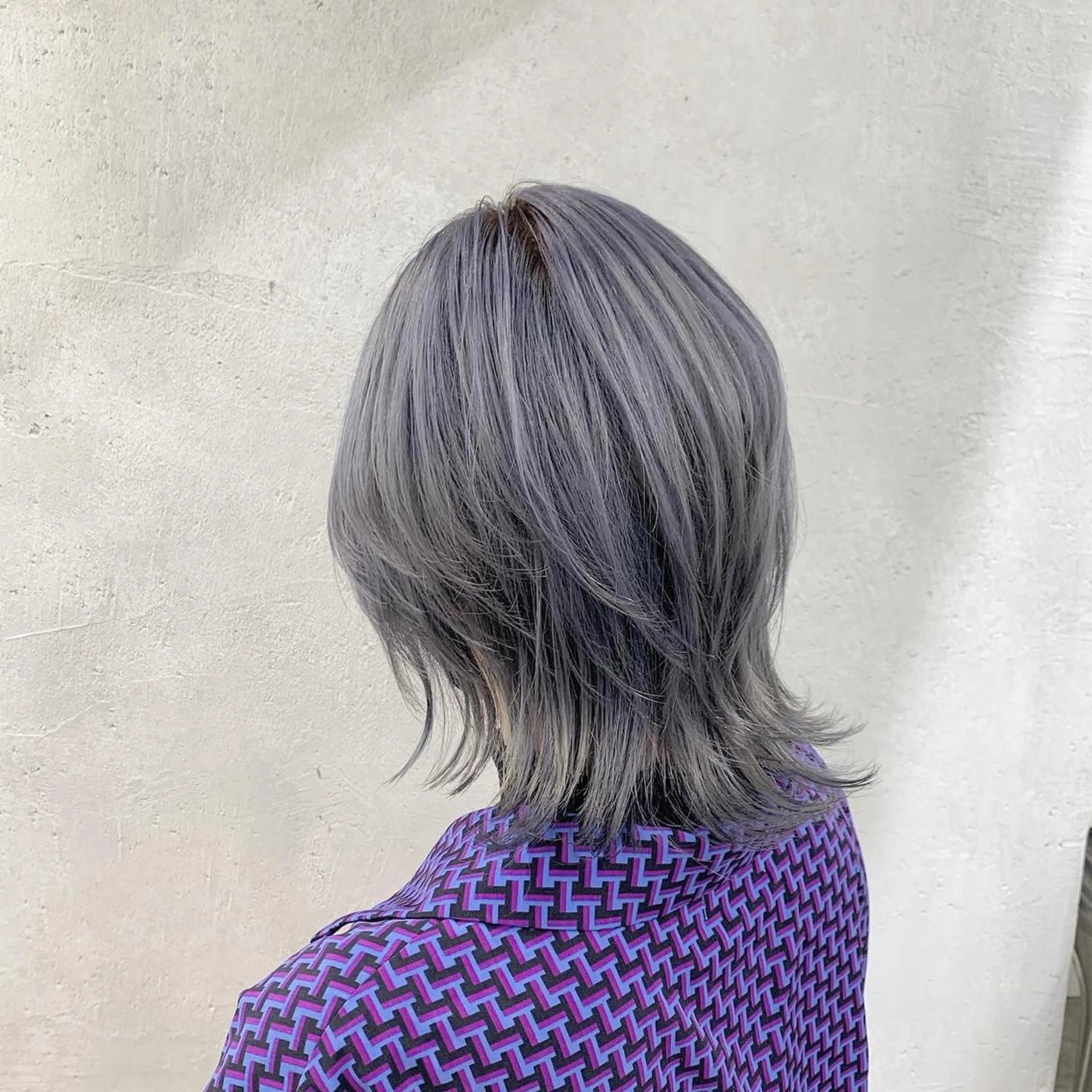 ショート ヘアカラー 及川シゲル 髪質改善講師のヘアスタイル