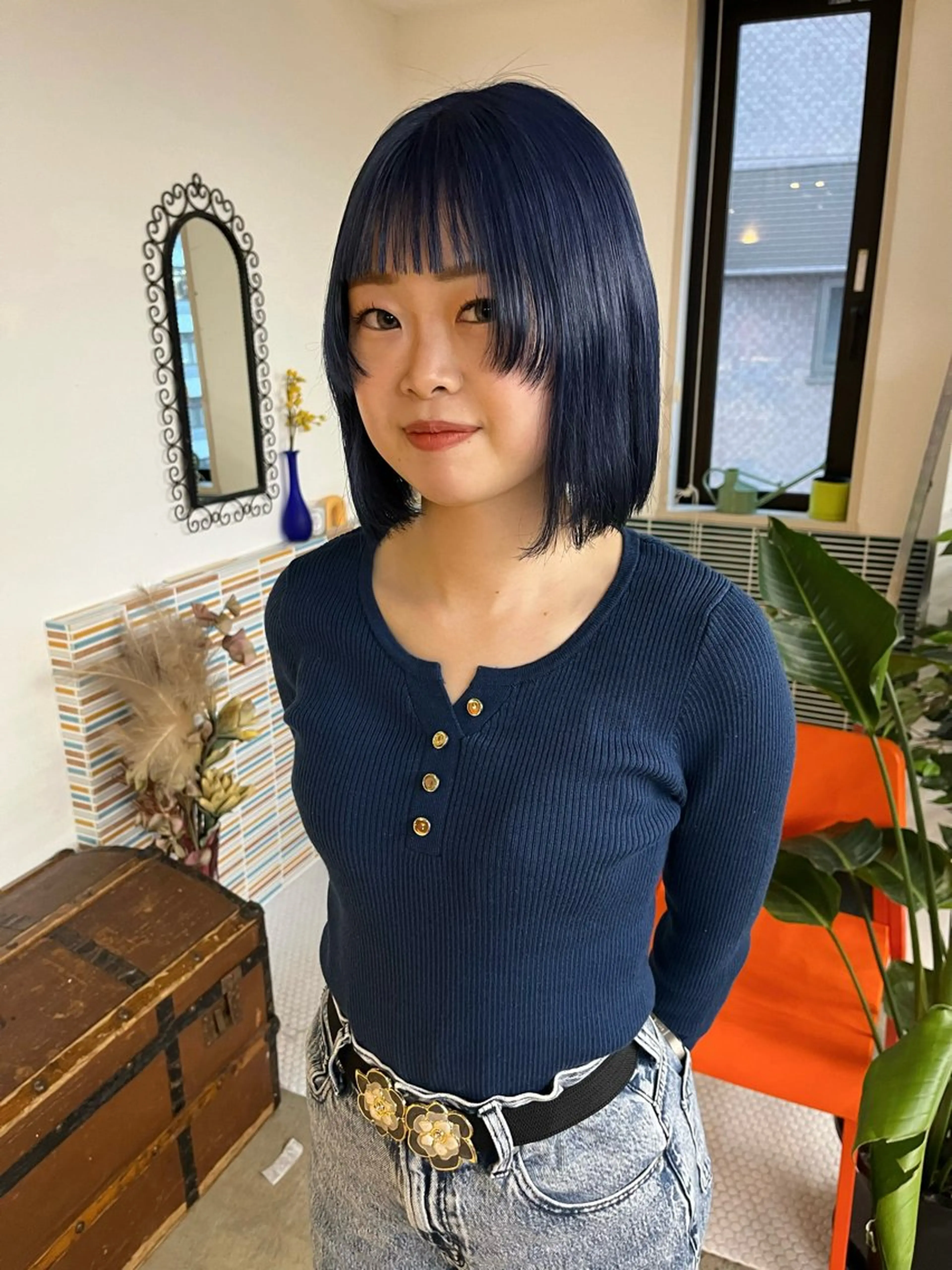 ミディアム カラー ブリーチ ブルーカラー ネイビーカラー 韓国風ヘア カット ヘアカラー トリートメント 🩷ハイトーン透明感 レイヤー🩷ユリカのヘアスタイル