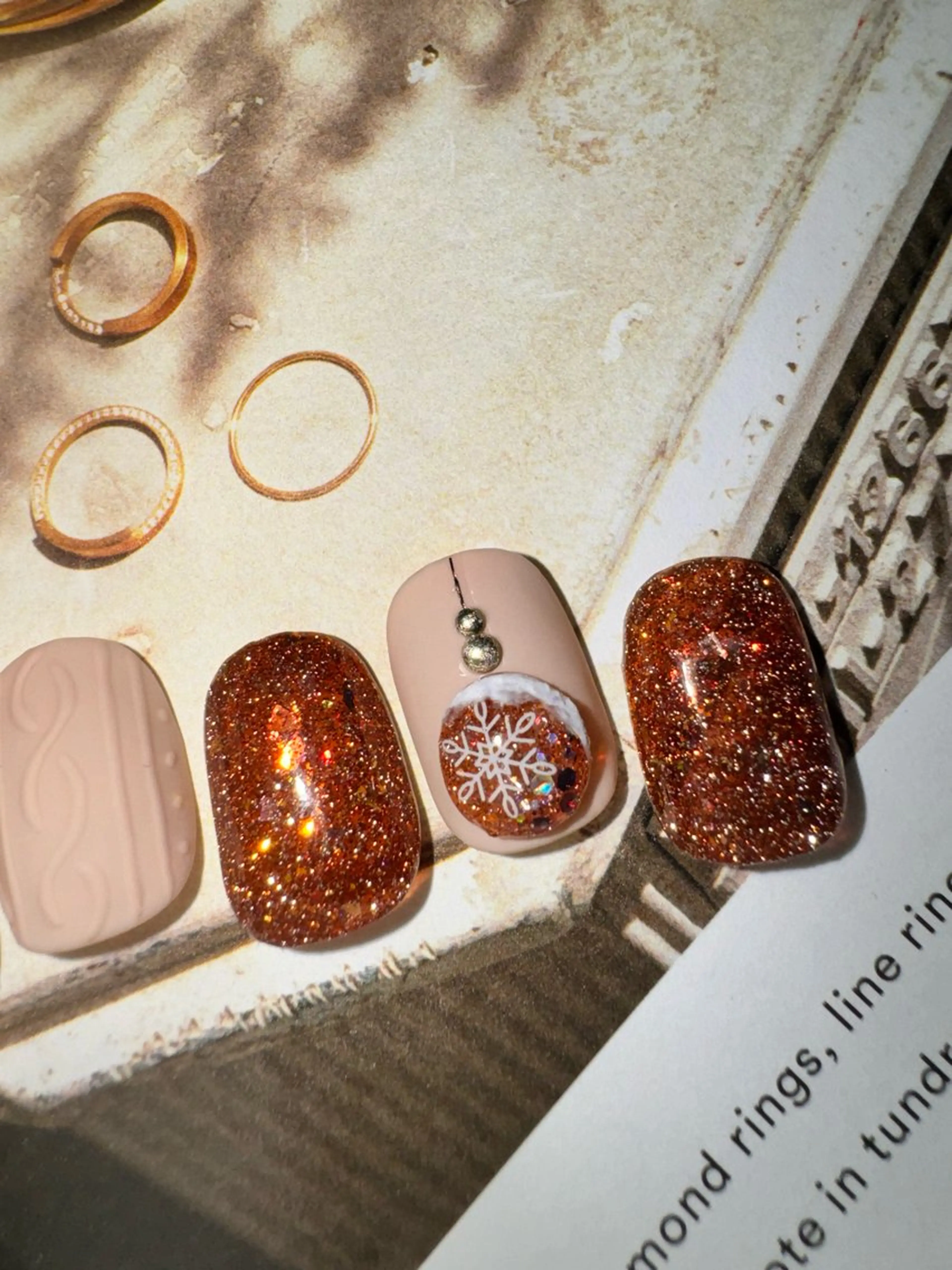 ネイル フラッシュネイル マットネイル 冬ネイル クリスマス 白日-hakubi nail-のネイルデザイン