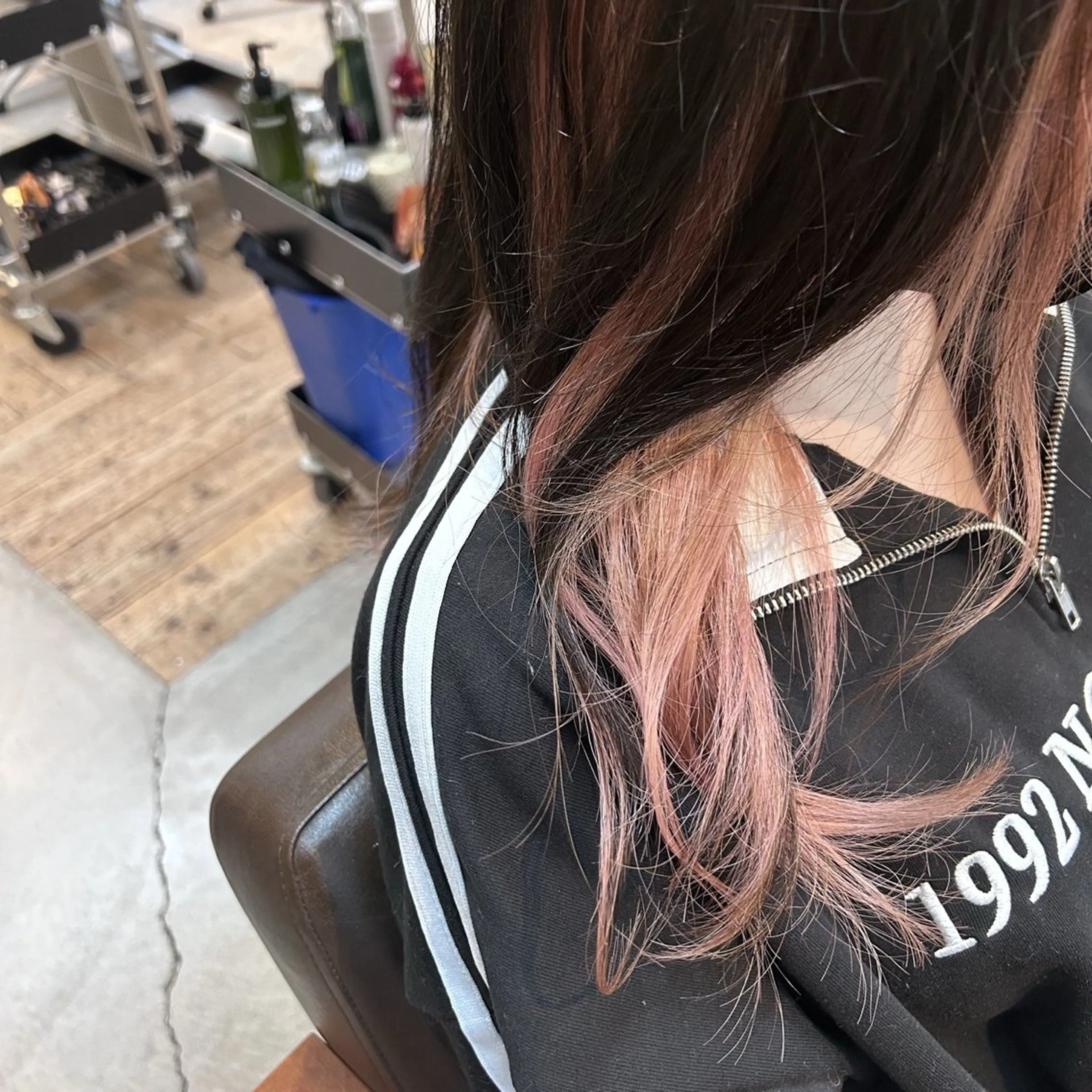 セミロング ヘアカラー kachina所属・綿貫 美雪のヘアスタイル