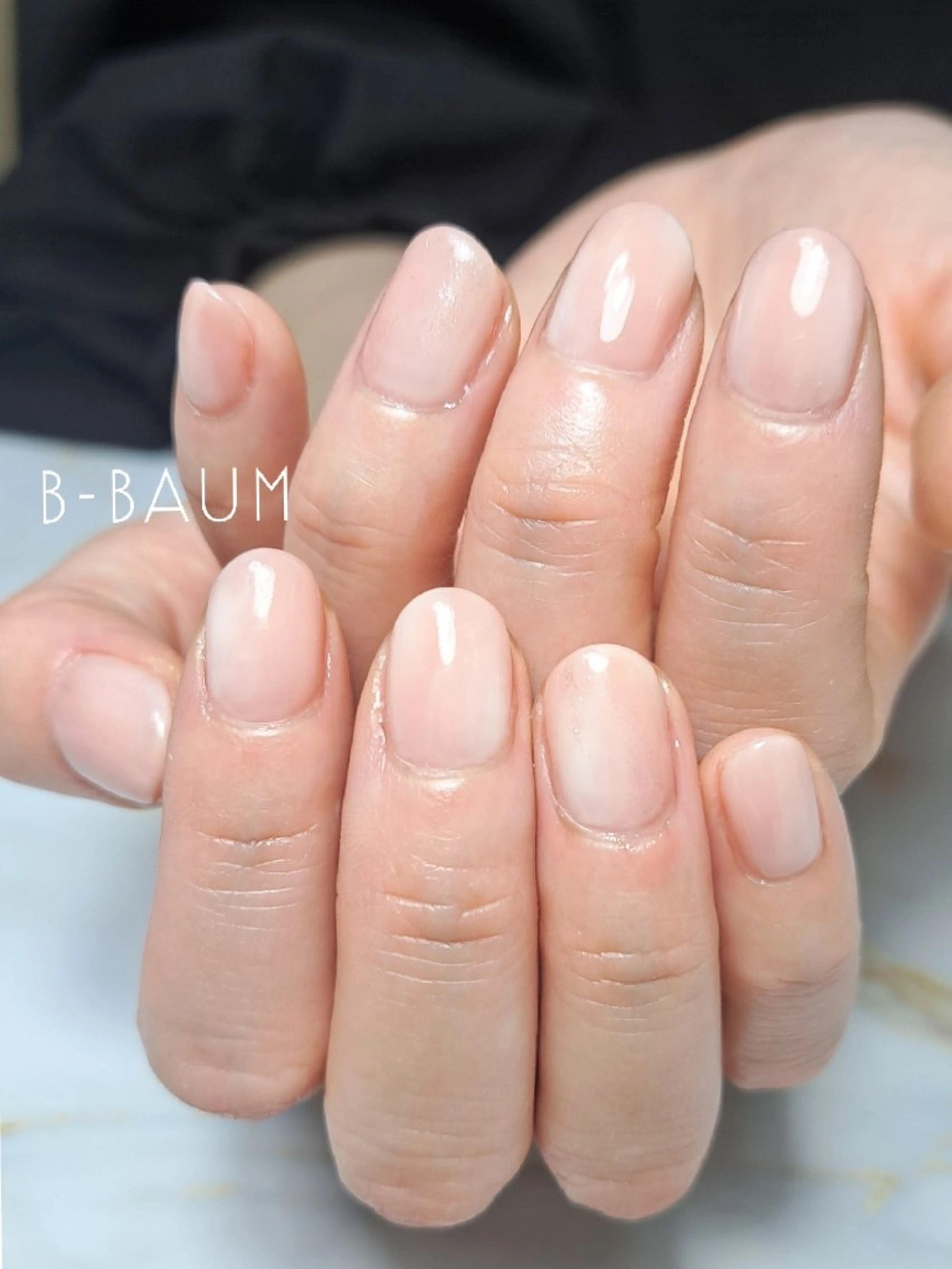 ネイル ニュアンスネイル オフィスネイル ハンドネイル B-BAUM  nailsalon のネイルデザイン