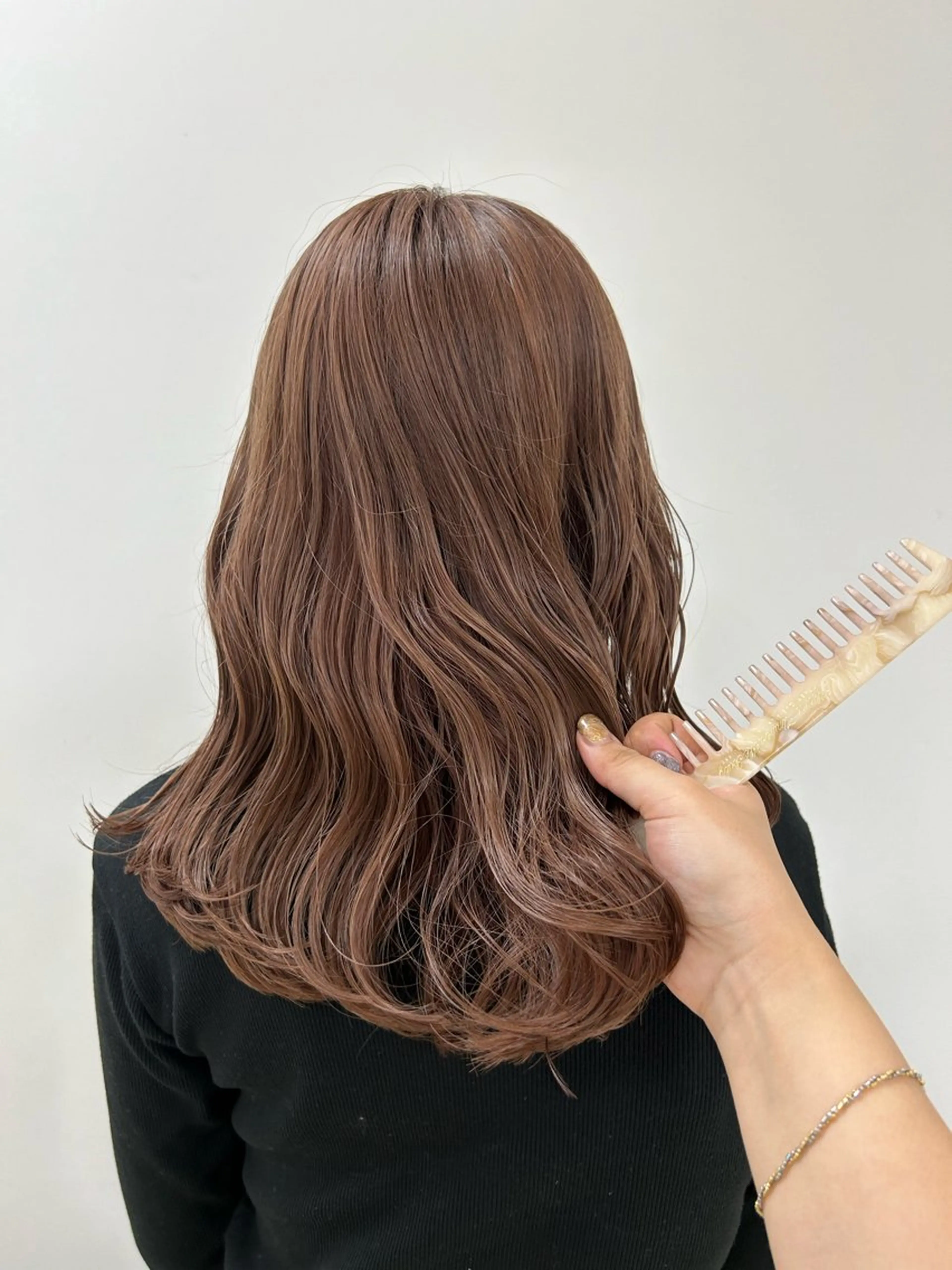 セミロング カラー kenje luscaのヘアスタイル