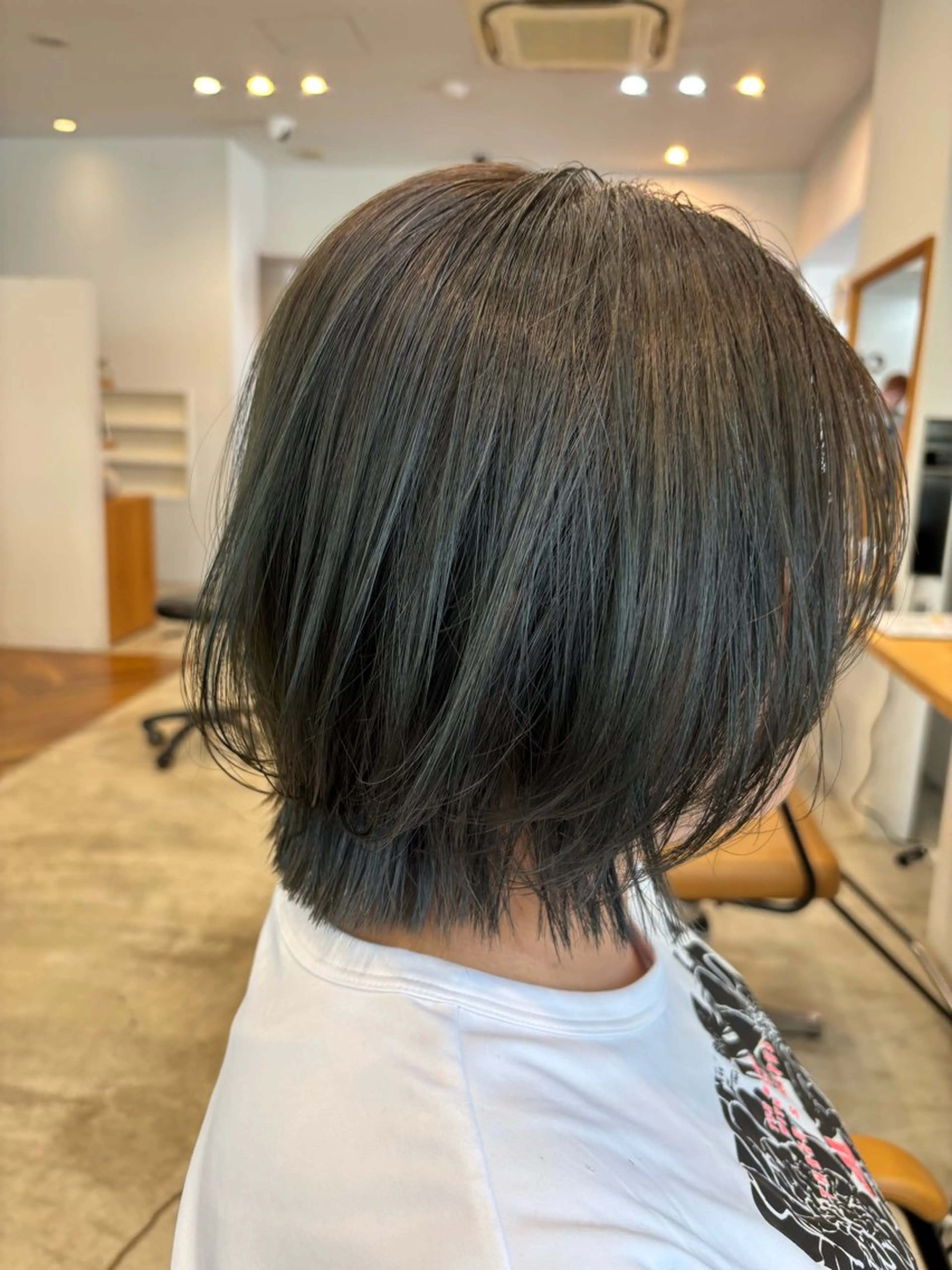 ショート カラー ブリーチ ブリーチなしカラー オリーブグレー 髪質改善 カット ヘアカラー トリートメント カノエ小郡/髪質改善 /小野　静水のヘアスタイル