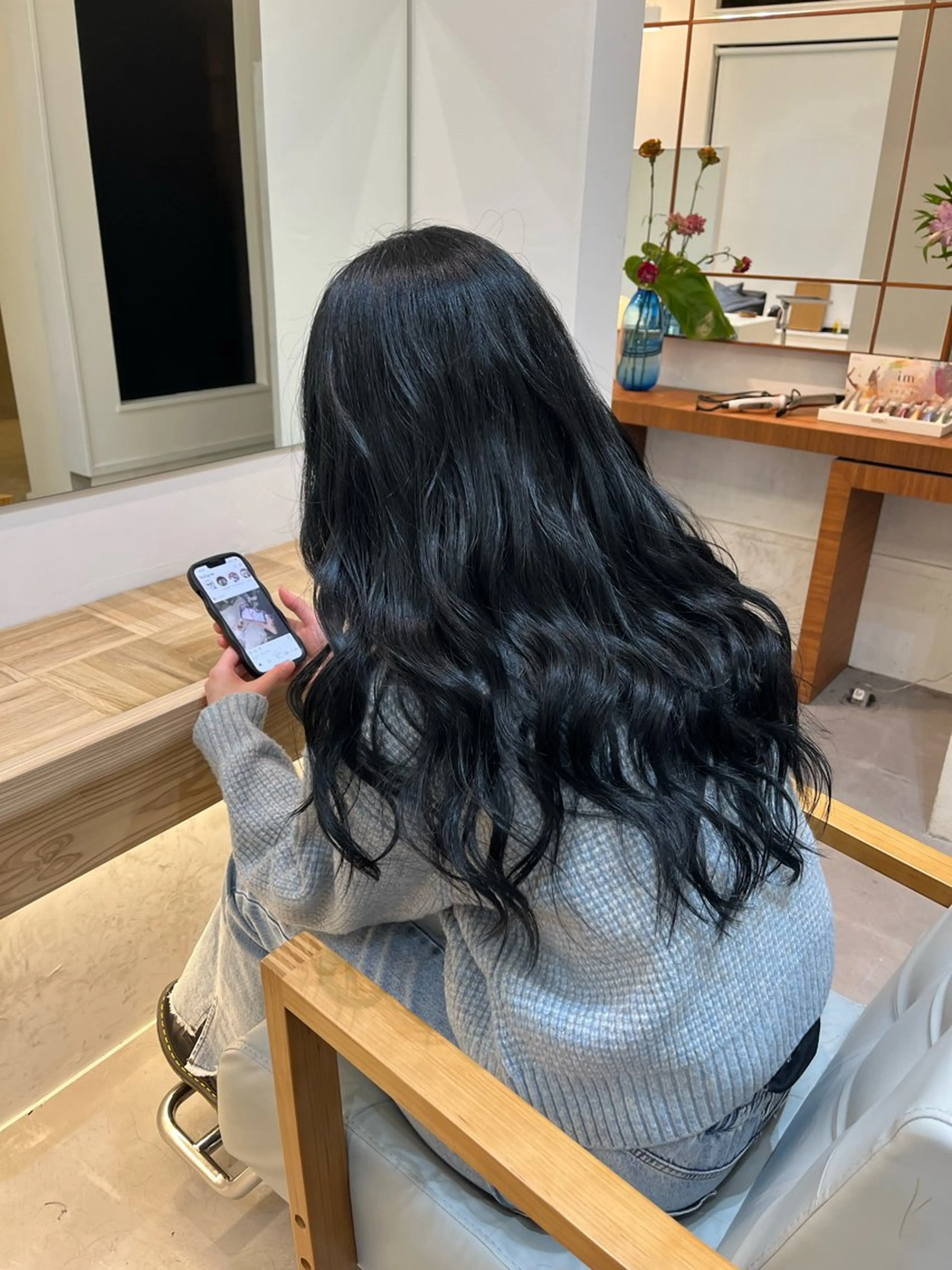 ロング カラー 透明感カラー GISELA サリナのヘアスタイル