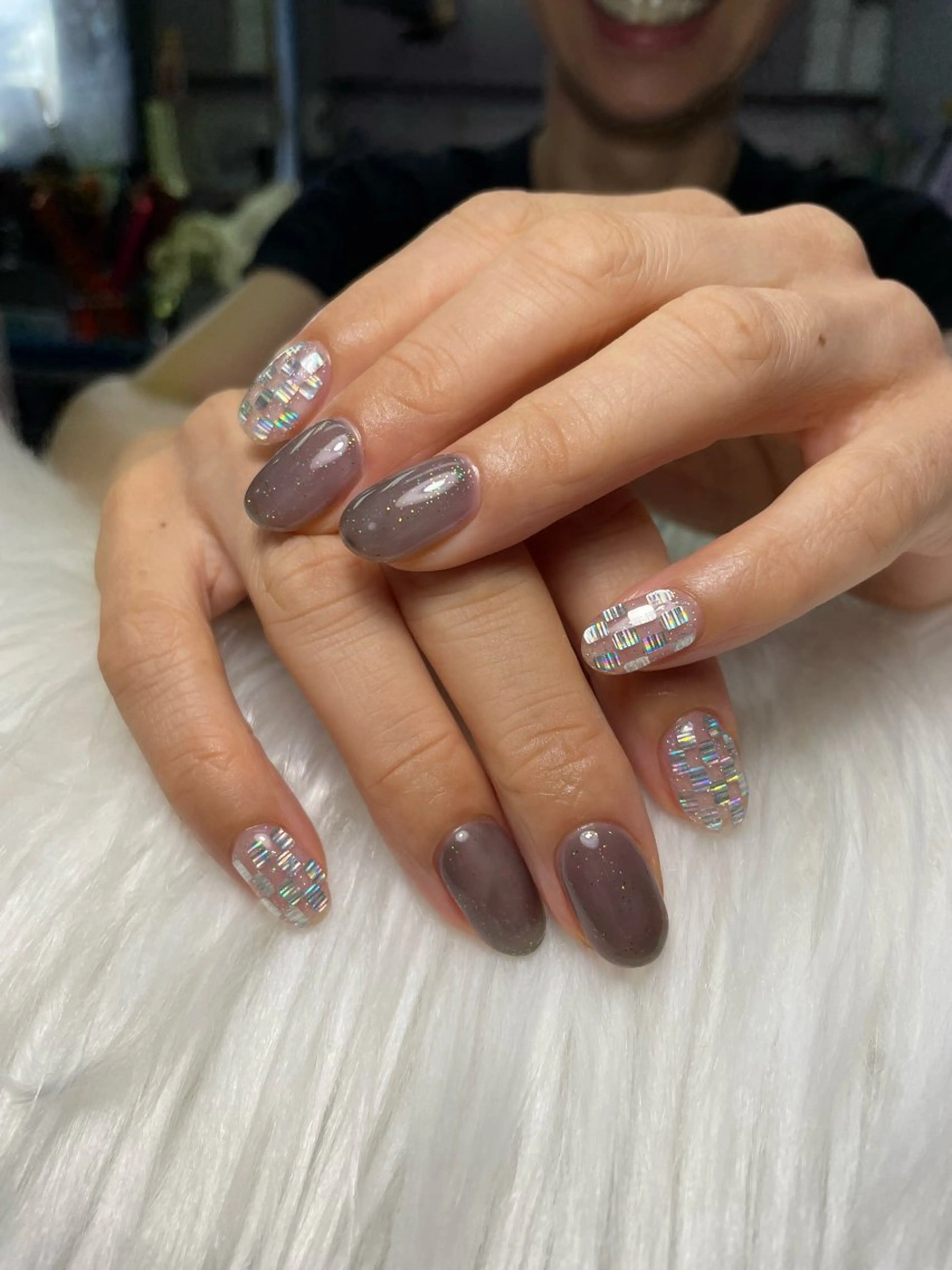 ネイル フラッシュネイル キラキラネイル ミラーネイル 美容室るーじゅ所属・美容室 るーじゅ/しいの木台のマツエク・マツパデザイン