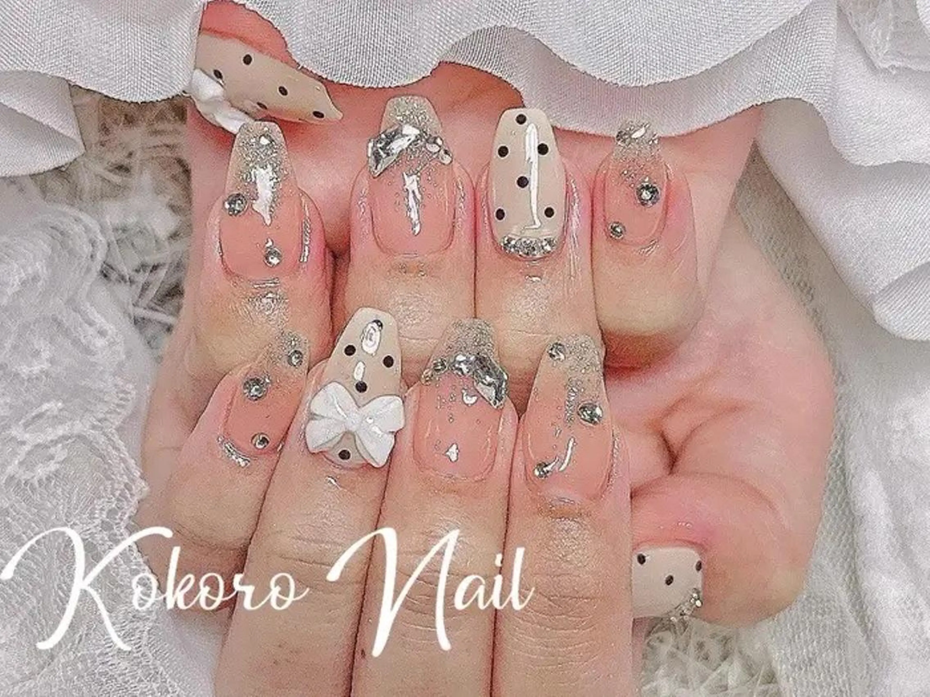 ネイル ハンドネイル ハンドケア 🎀ナナ 🎀のネイルデザイン
