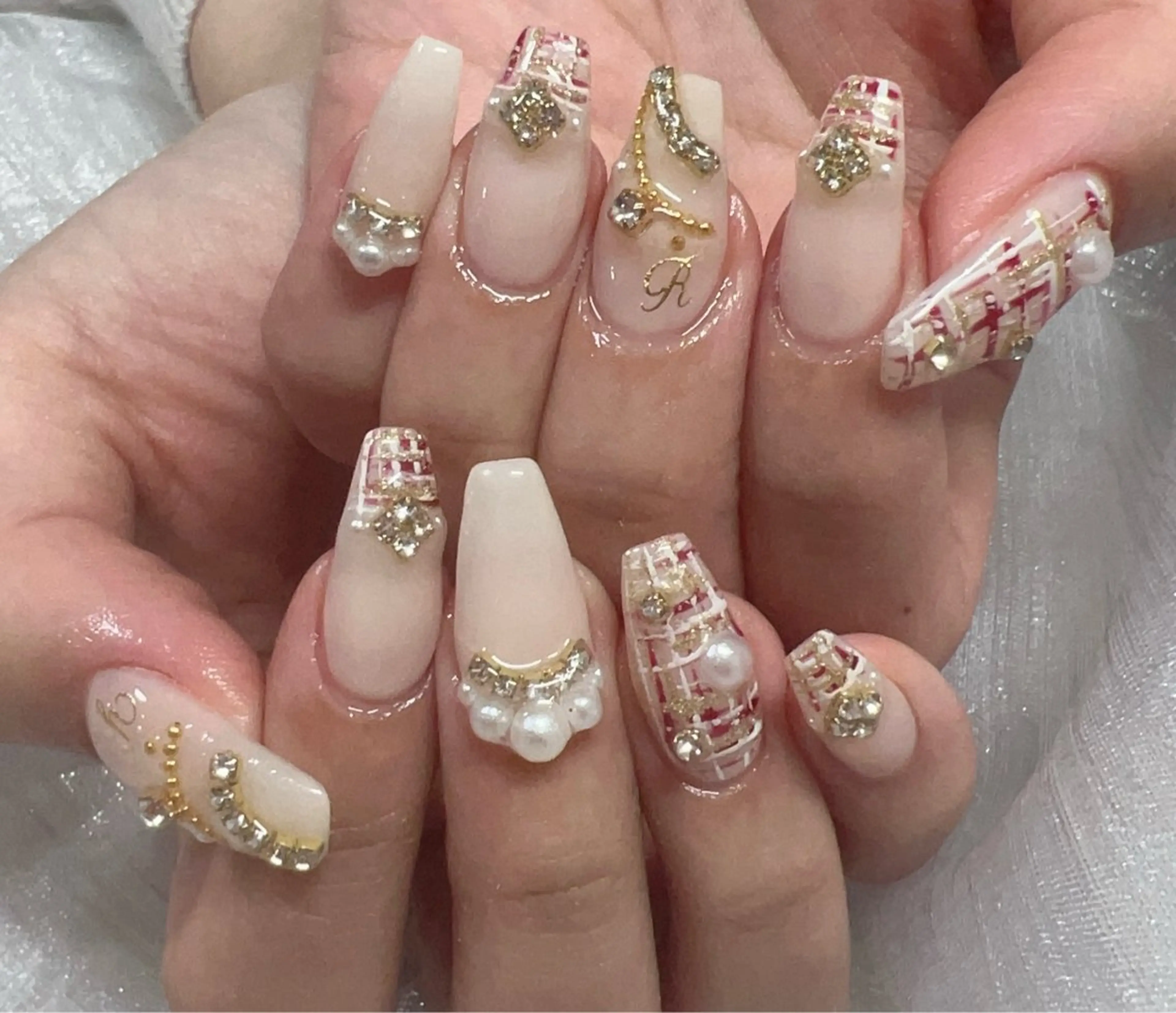 ネイル ハンドネイル ＆ME アンドミーのネイルデザイン
