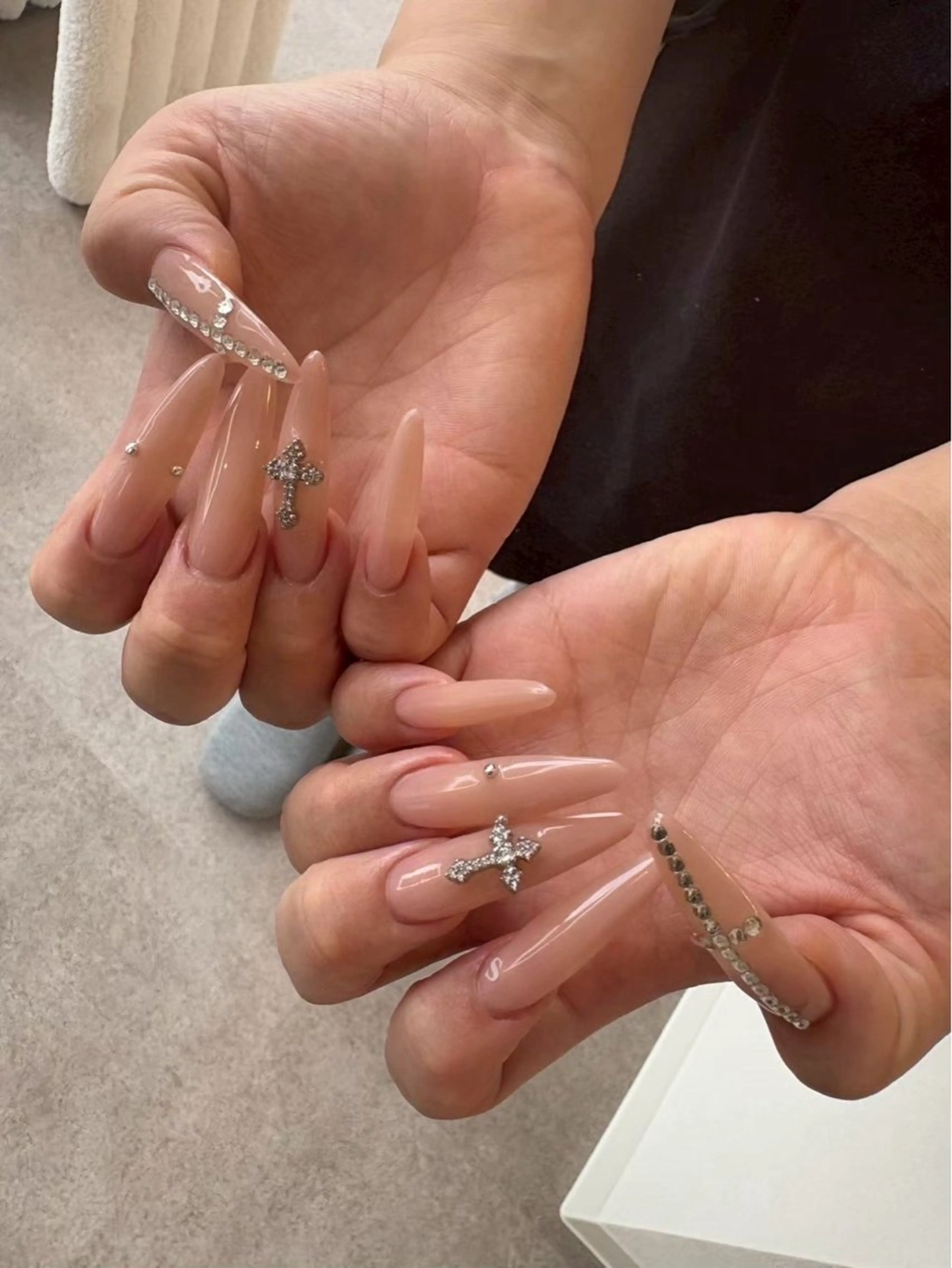 ネイル hairmakemiu所属・guppi 525のマツエク・マツパデザイン