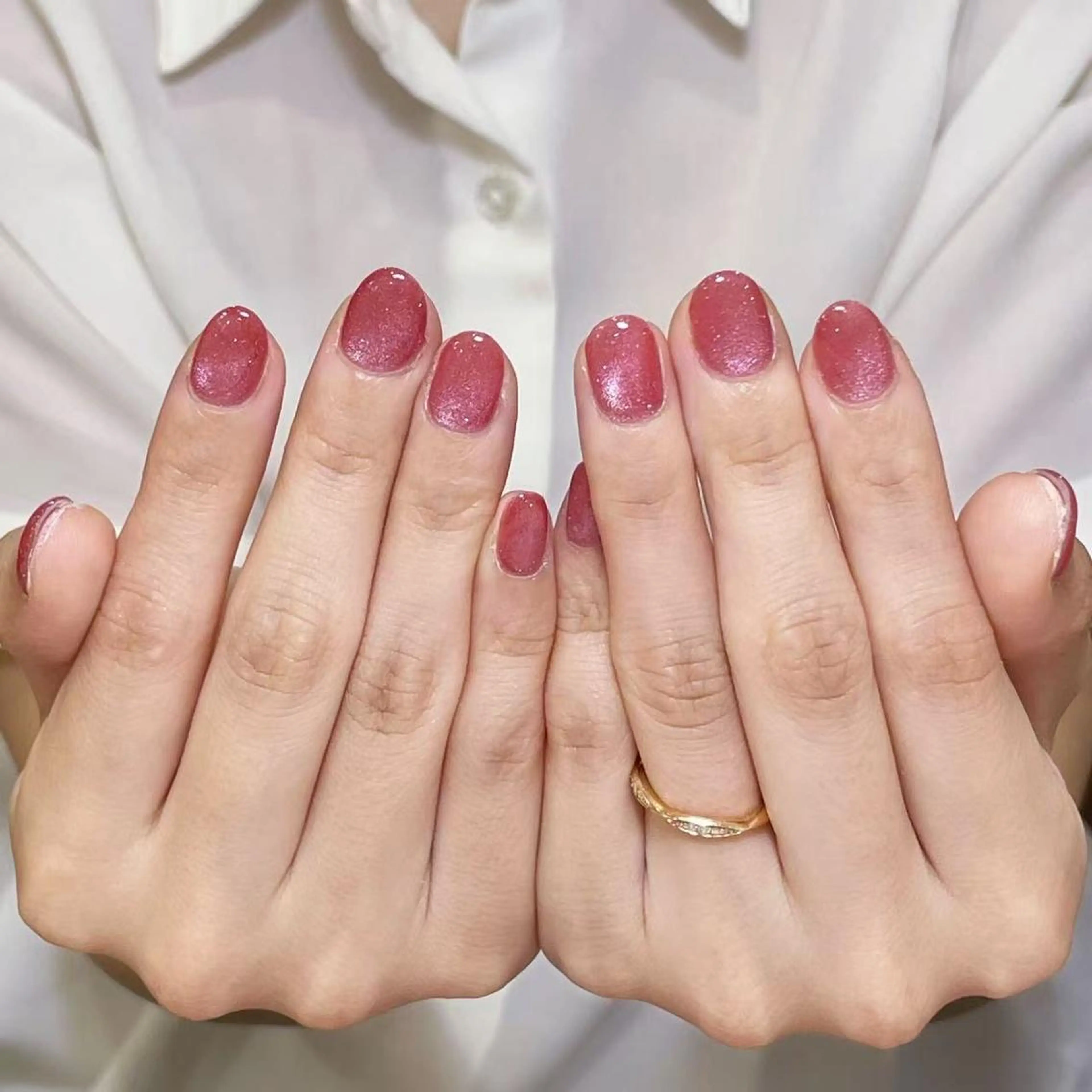 ネイル アートネイル オーロラネイル ガーリー キラキラネイル 韓国ネイル ハンドネイル YOYO 💅のネイルデザイン