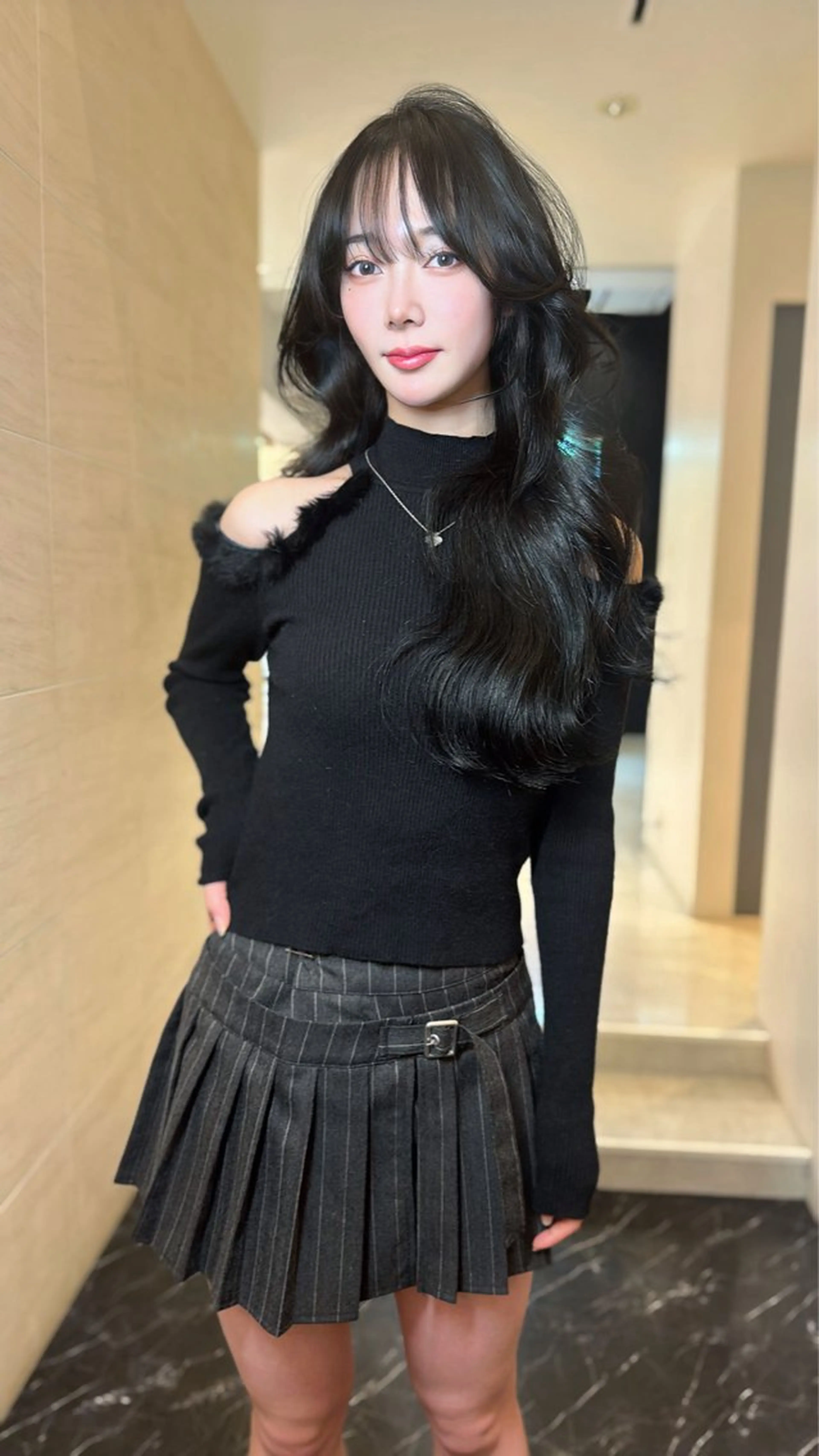 ロング カット ヘアカラー 中韓🇨🇳🇰🇷 🤍TAKAHIROのヘアスタイル