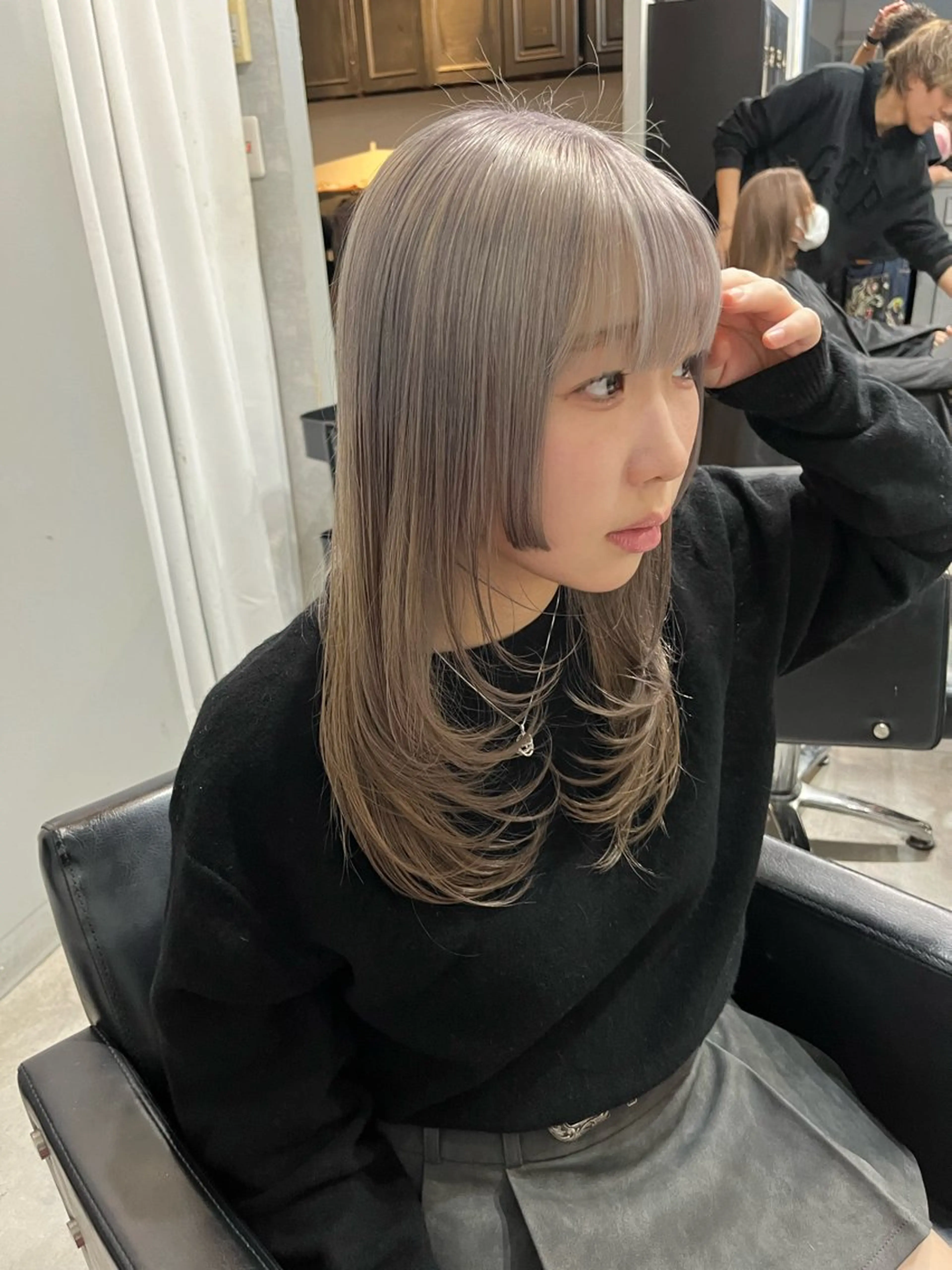 セミロング カラー ヘアカラー トリートメント ヘアセット 🎀透明感 カラー🎀ミズキのヘアスタイル