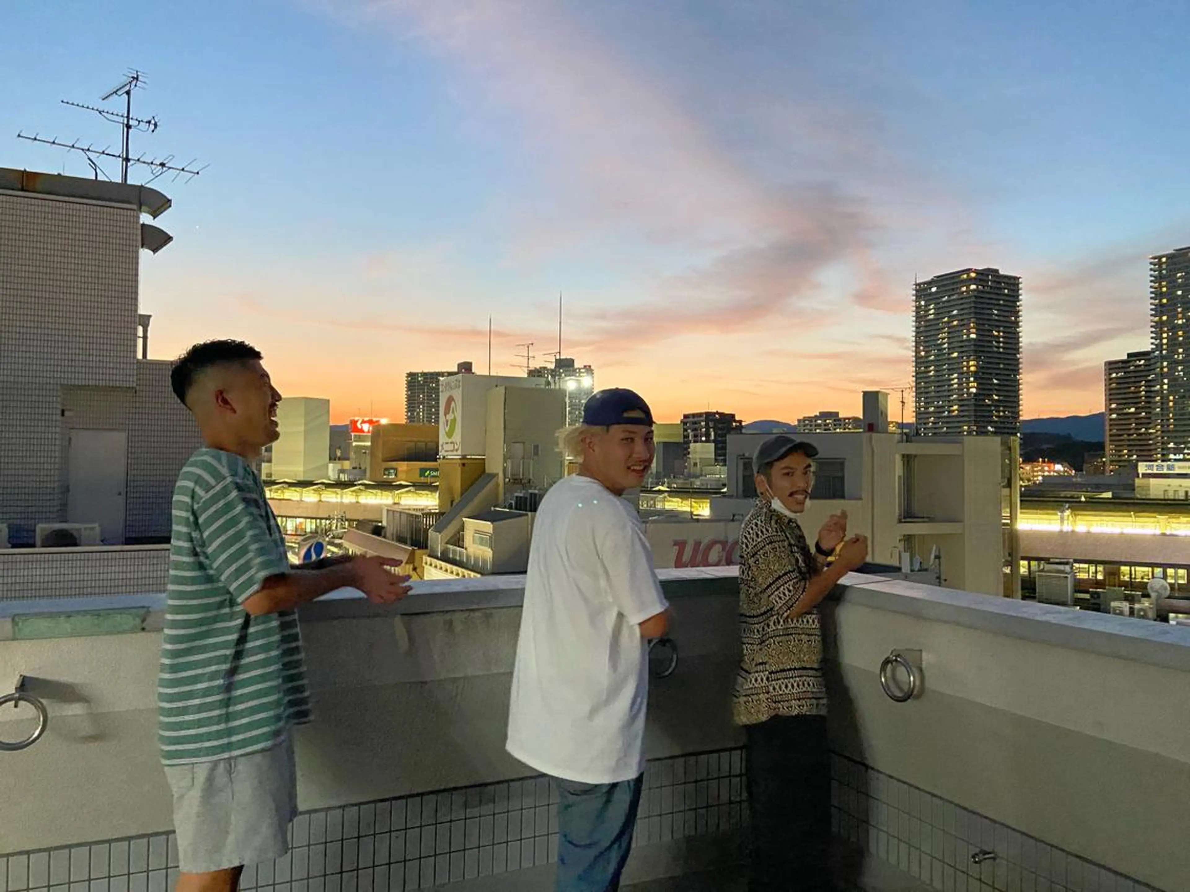 TIDEHAIR SHIHOのヘアスタイル