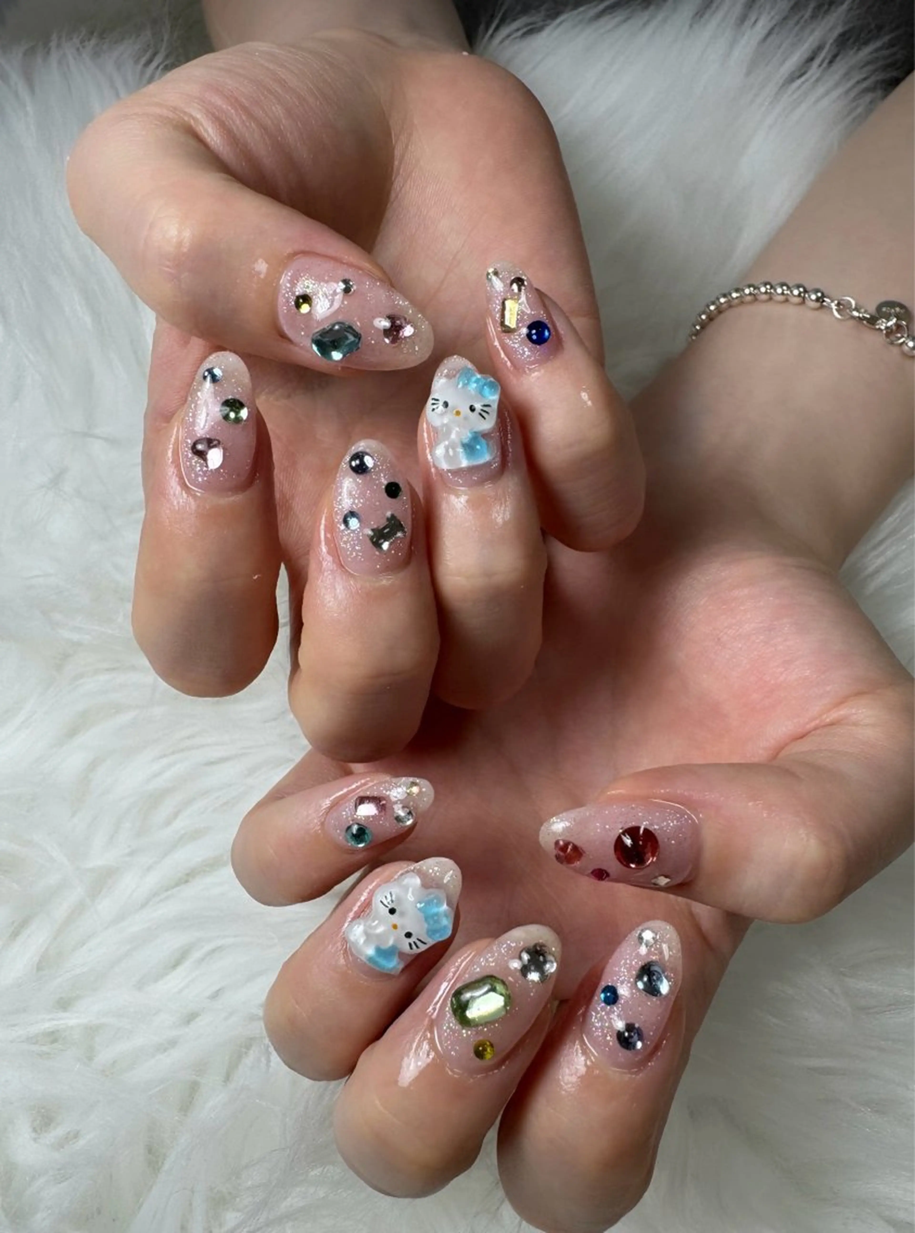 ネイル ジェルネイル 韓国ネイル 持ち込み パラジェル ストーンネイル ハンドネイル flowers nailのネイルデザイン
