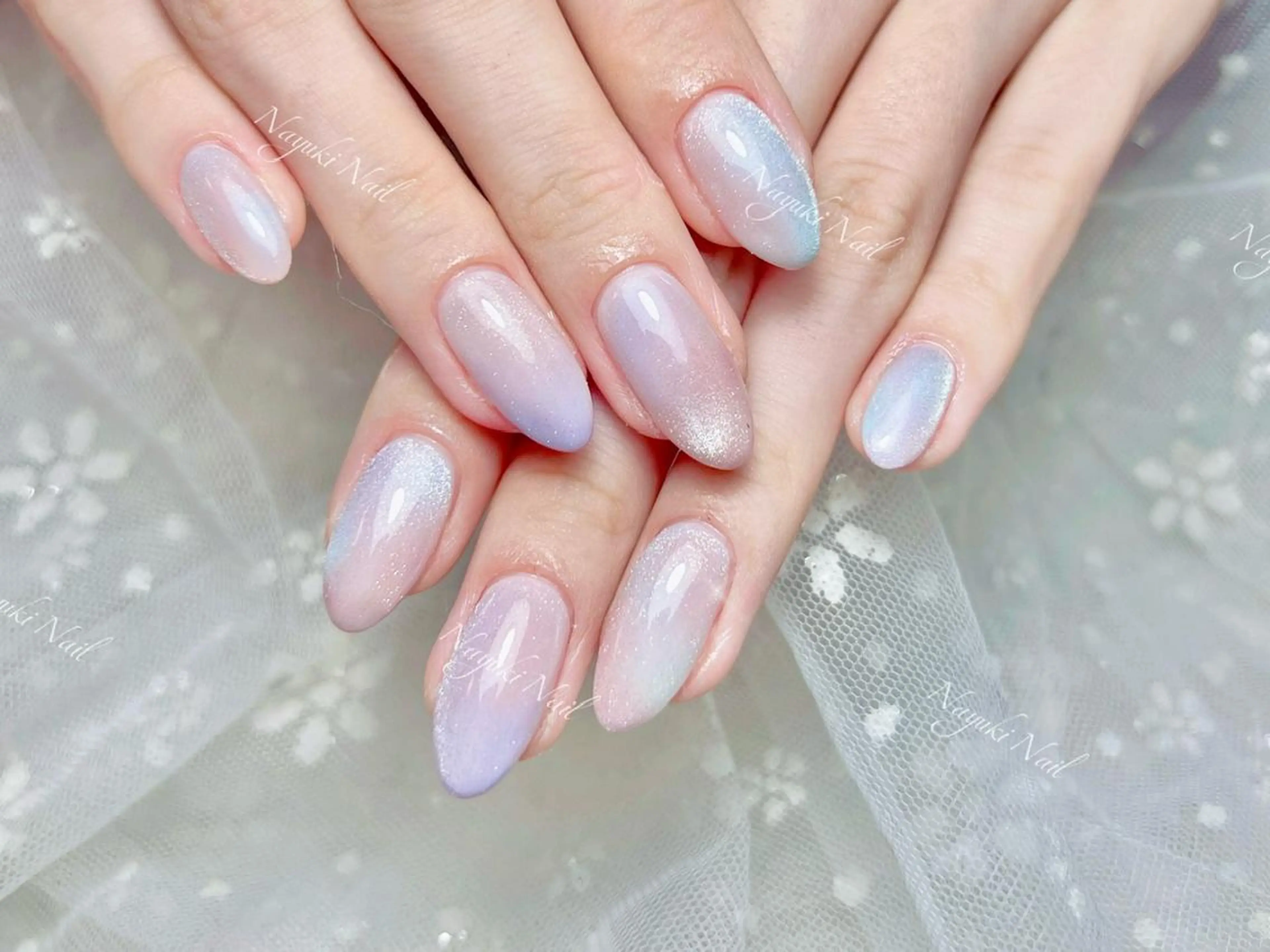ネイル 🦋 Queenieのネイルデザイン