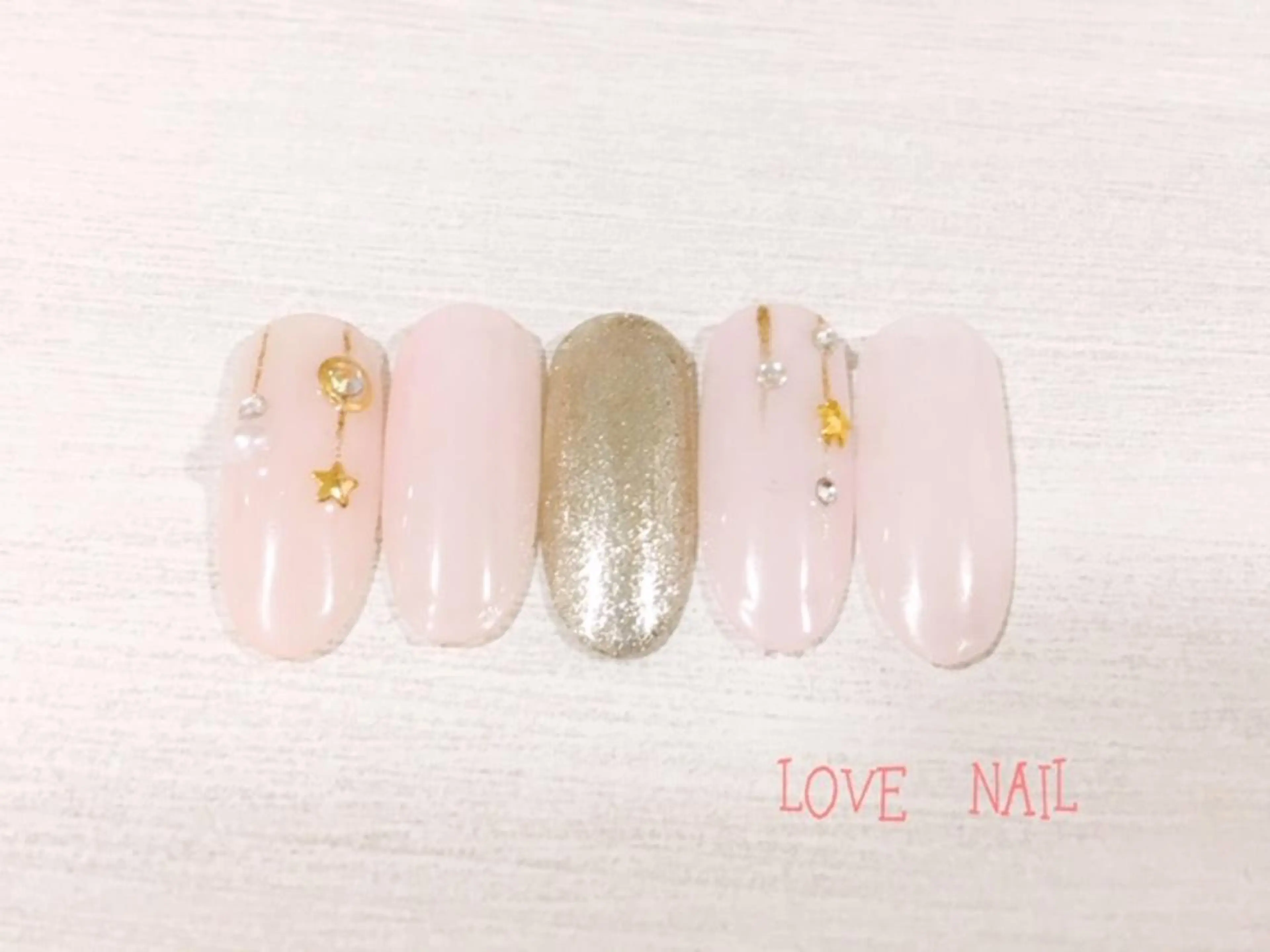 ネイル LOVE NAIL 💕Sonoのネイルデザイン