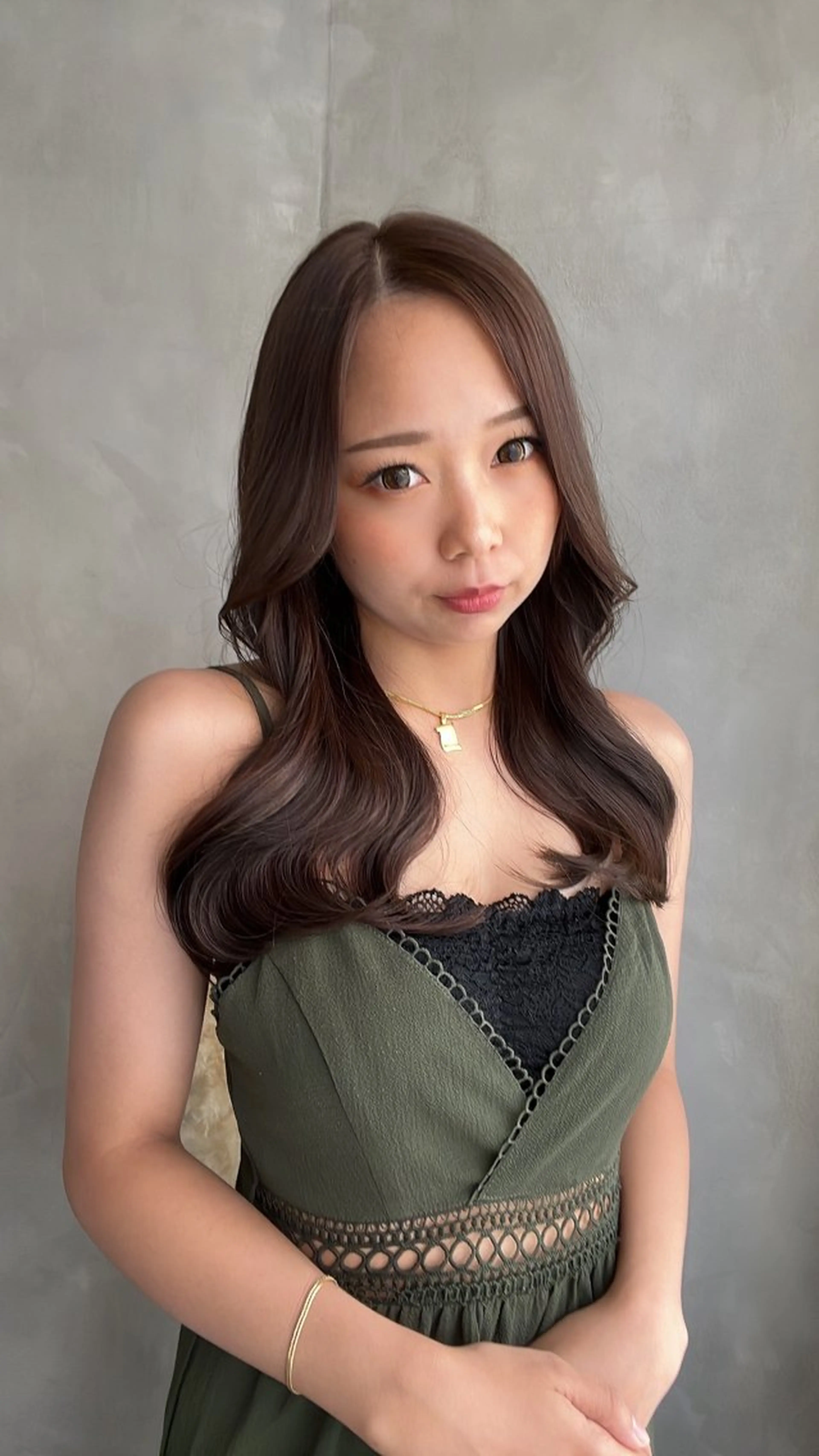 セミロング 可児 令路のヘアスタイル
