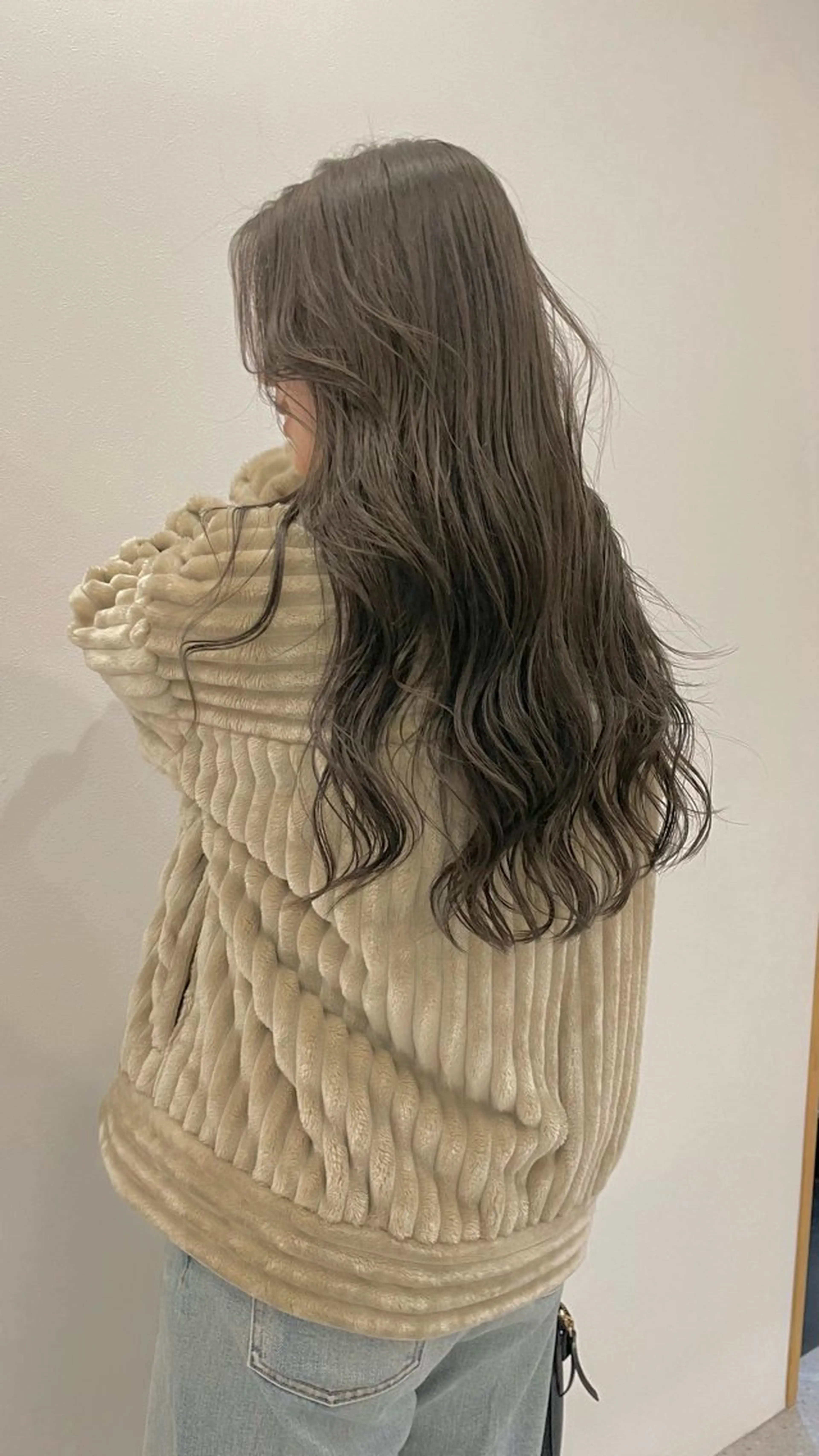 ロング 韓国/透明感 Veluaのヘアスタイル