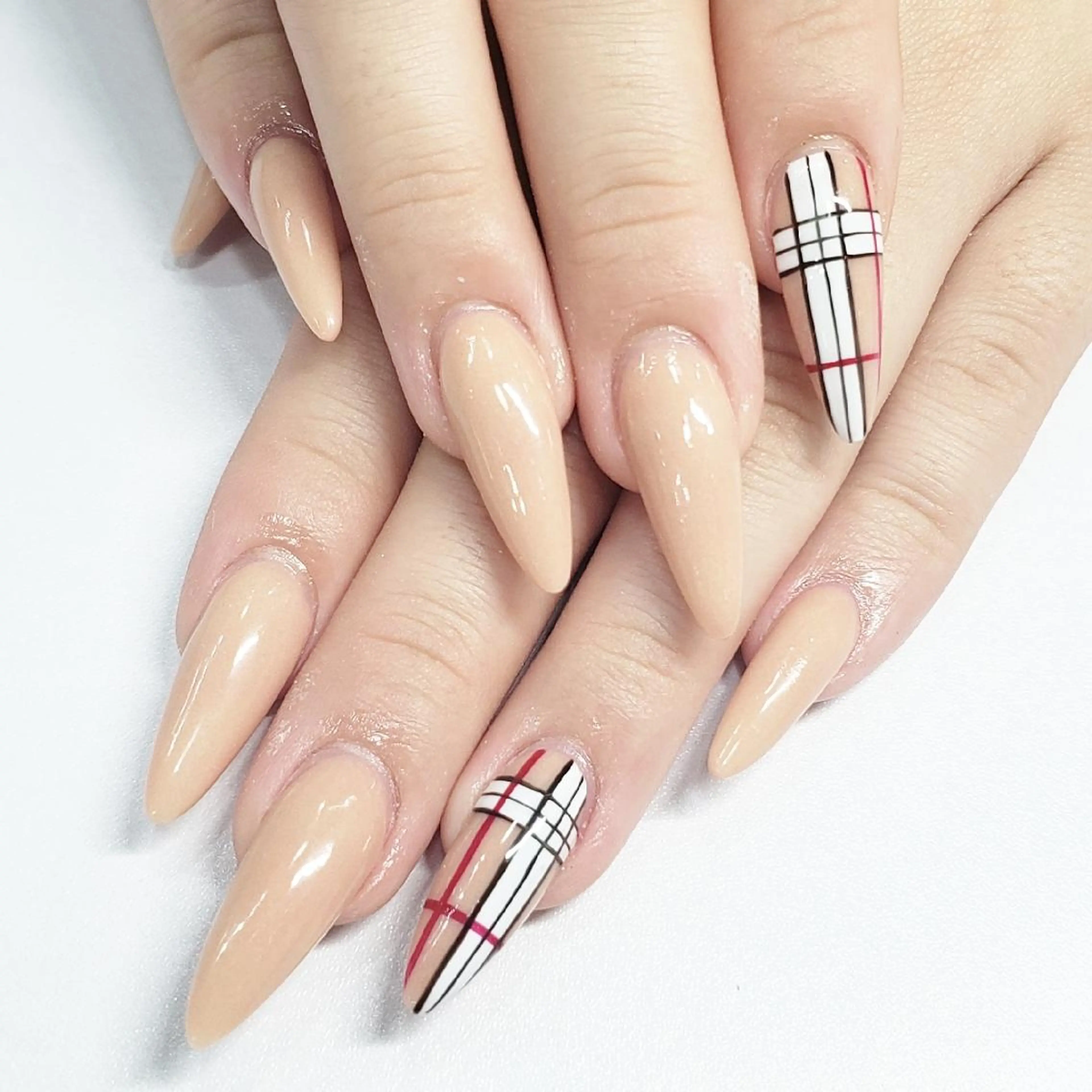 ネイル Bianca名駅 🪼店長sagawaのネイルデザイン