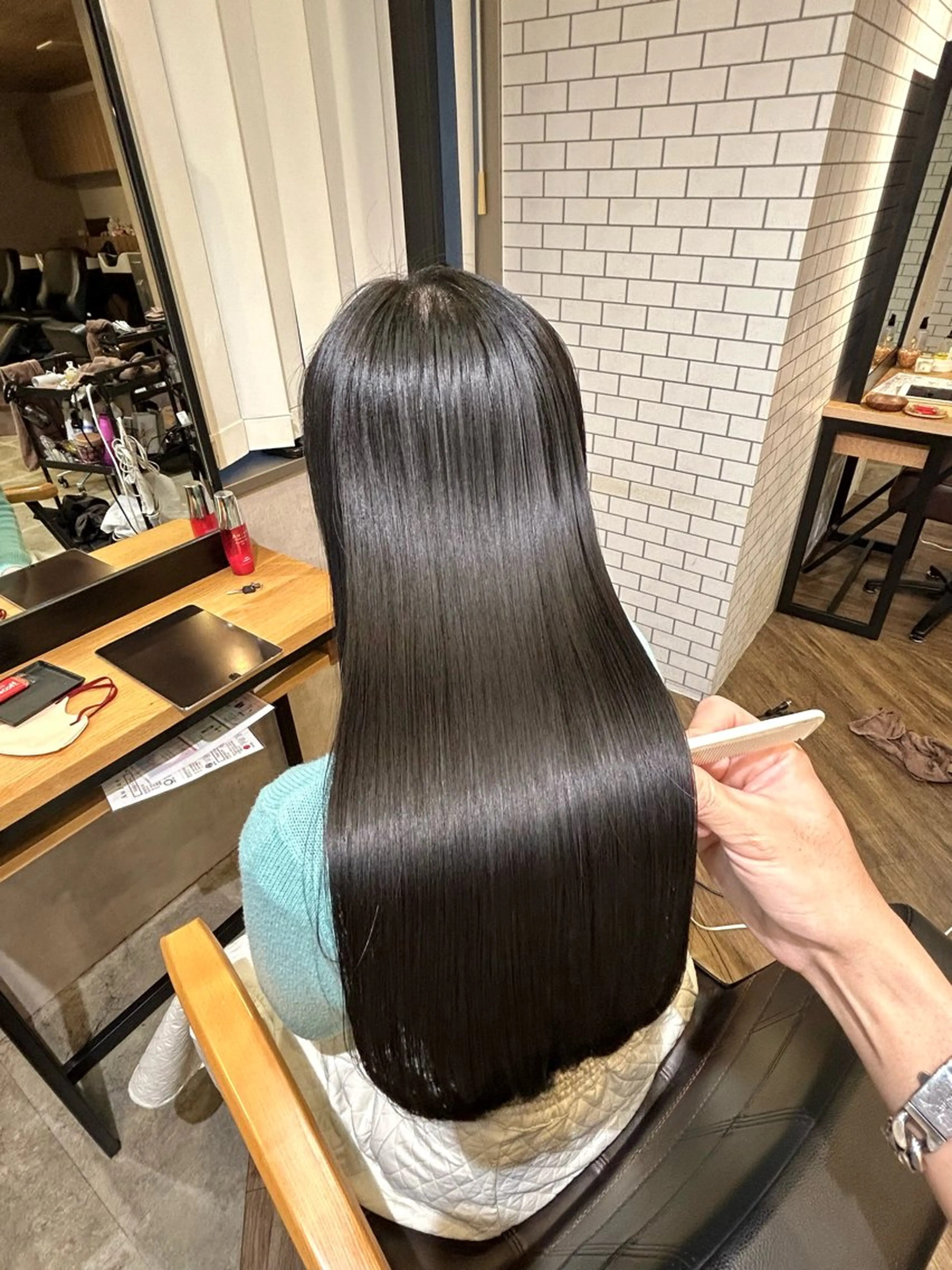 中性ストレート➕トリートメント【胸下+1650円】の写真