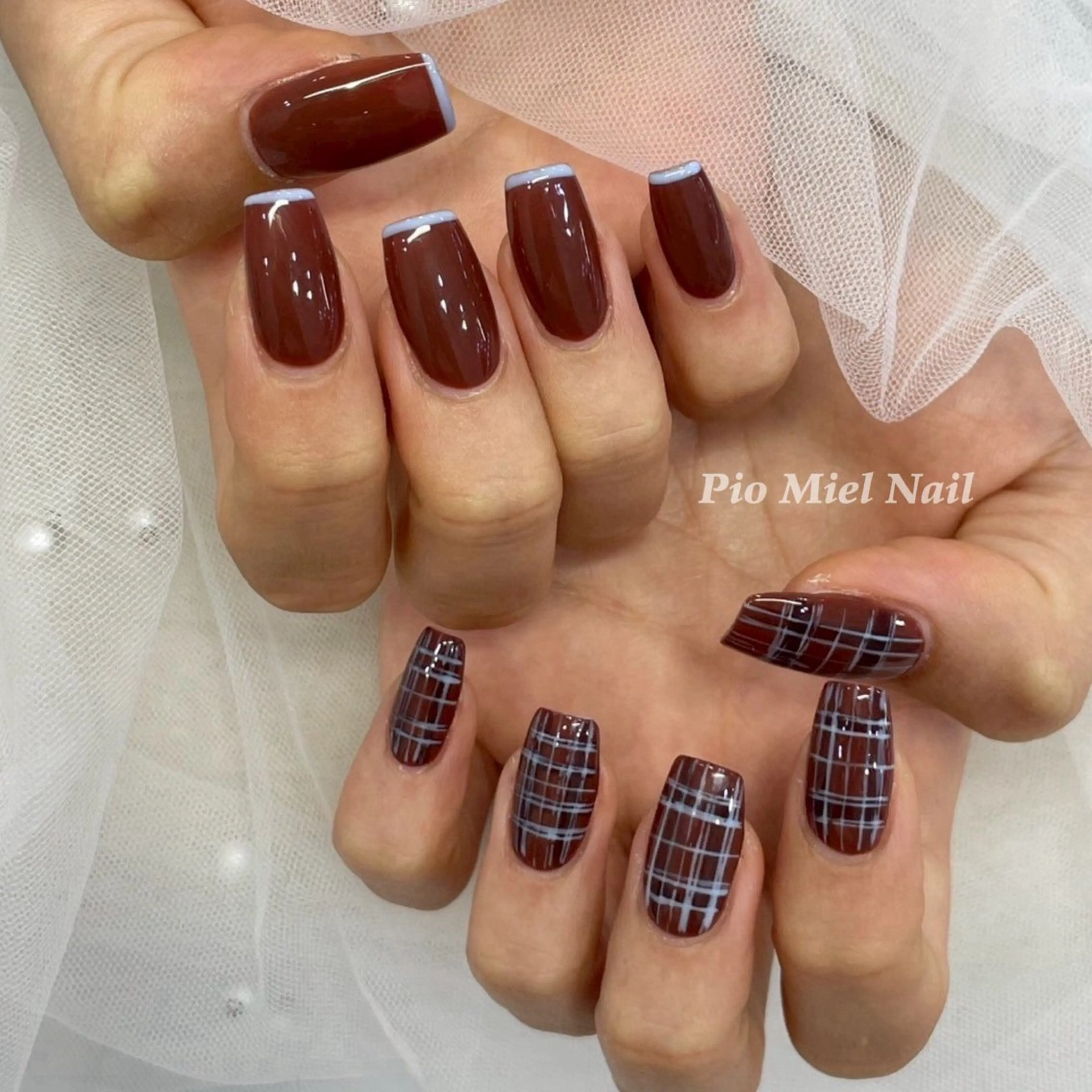 ネイル ブルー ブラウン フレンチネイル ジェルネイル ミディアムネイル ハンドネイル HANA 長さだしのネイルデザイン