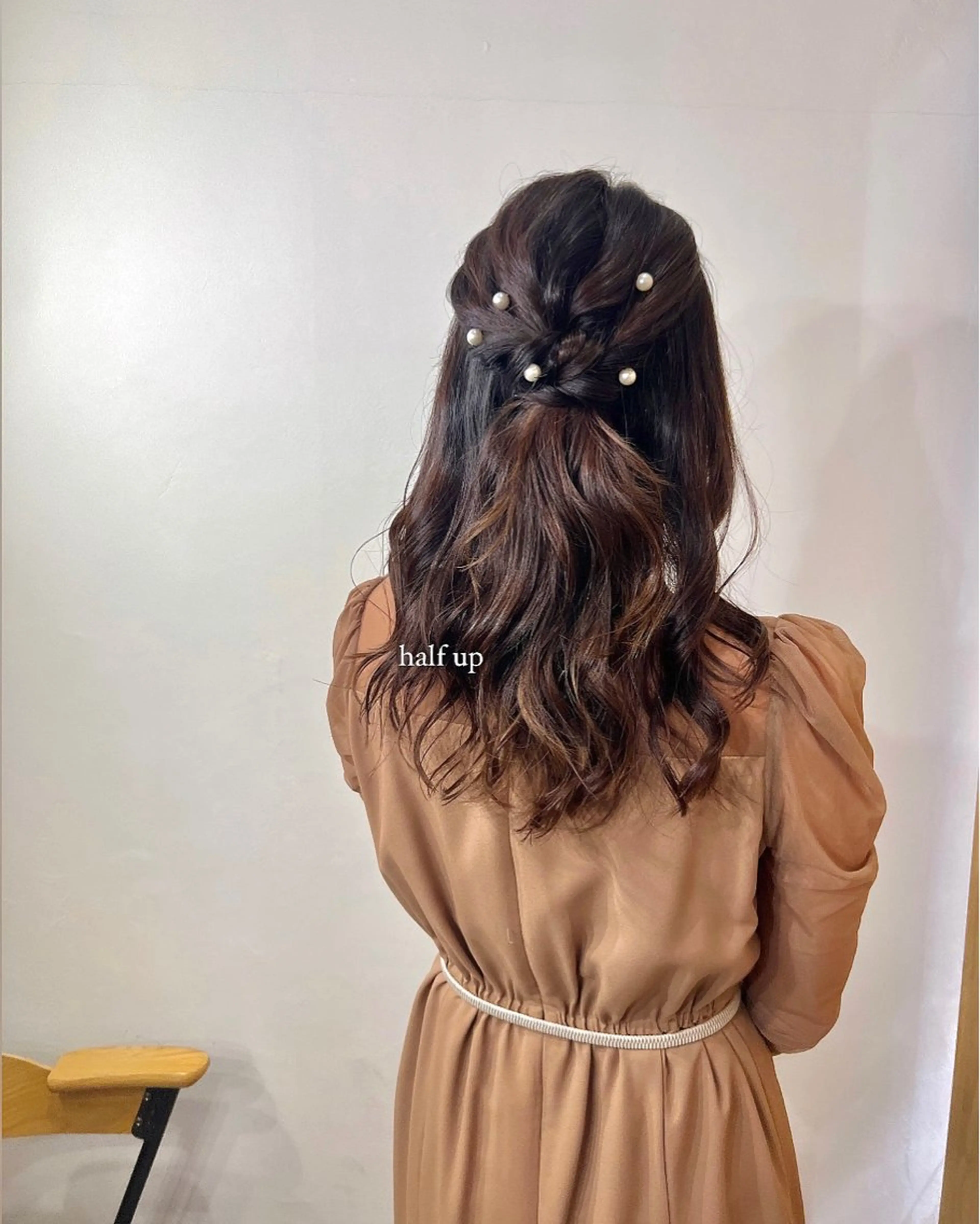 ヘアアレンジ ヘアセット 坪井咲姫/ベージュ カラー/暖色カラーのヘアスタイル