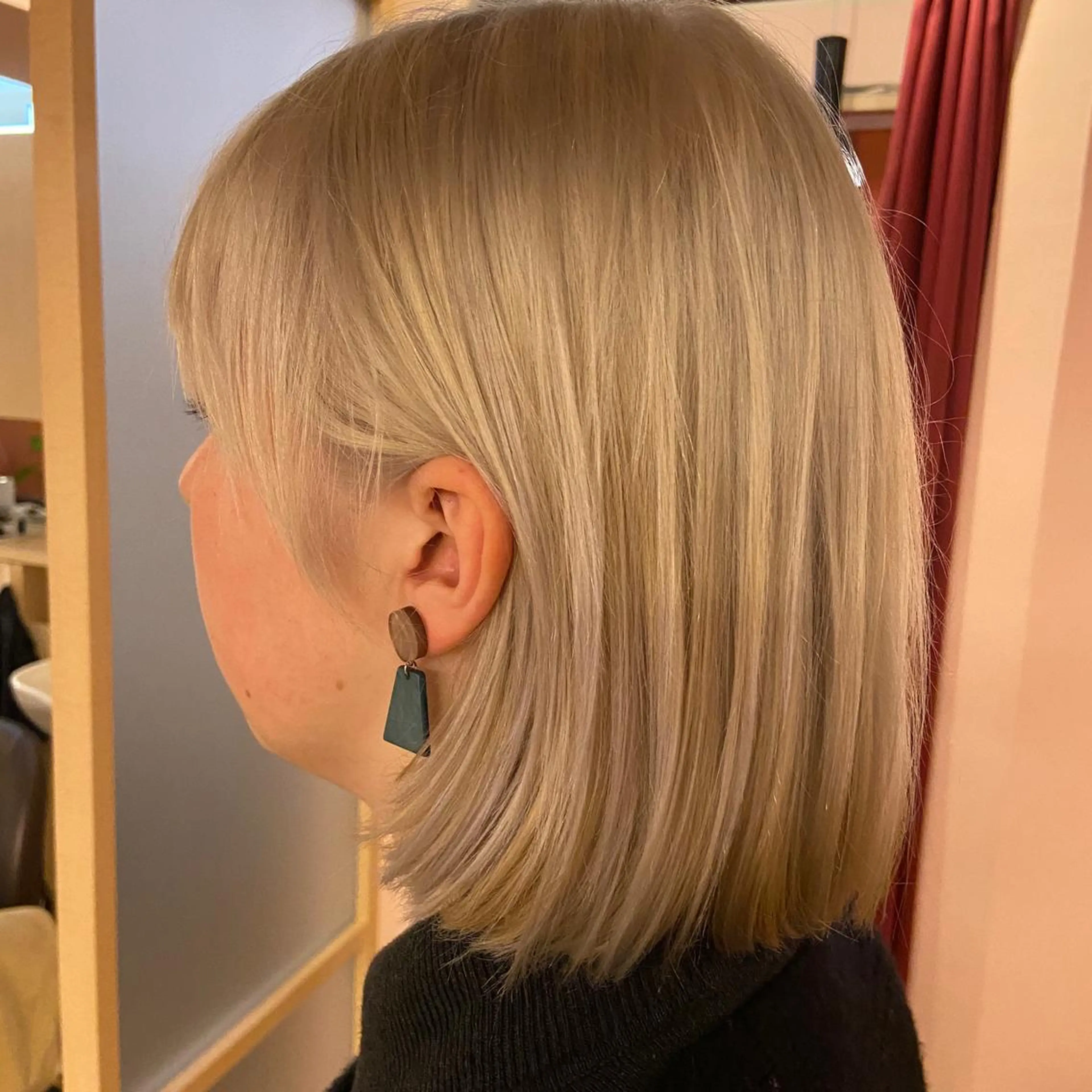 ミディアム ツバサ 髪質改善のヘアスタイル