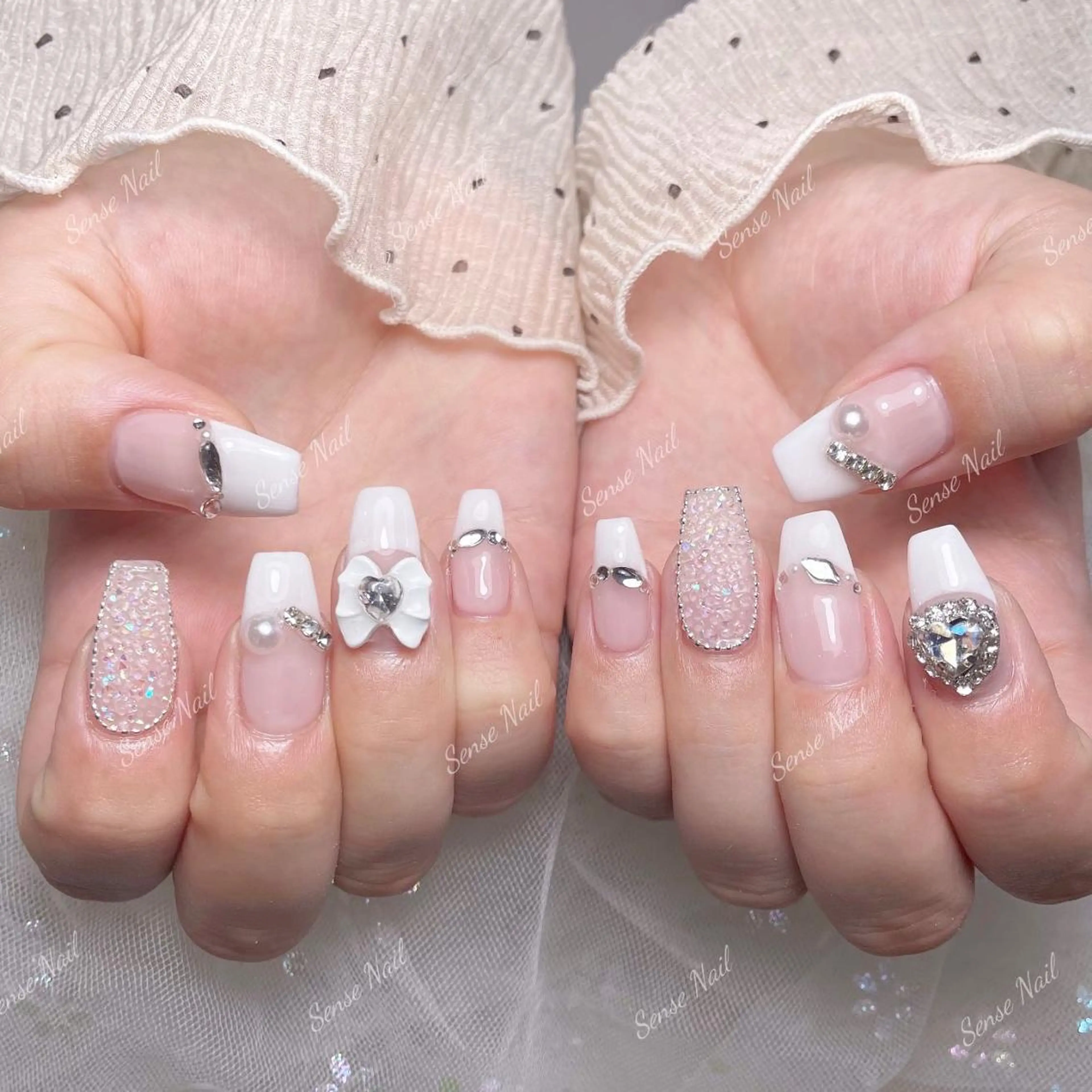 ネイル Queening 🦋のネイルデザイン