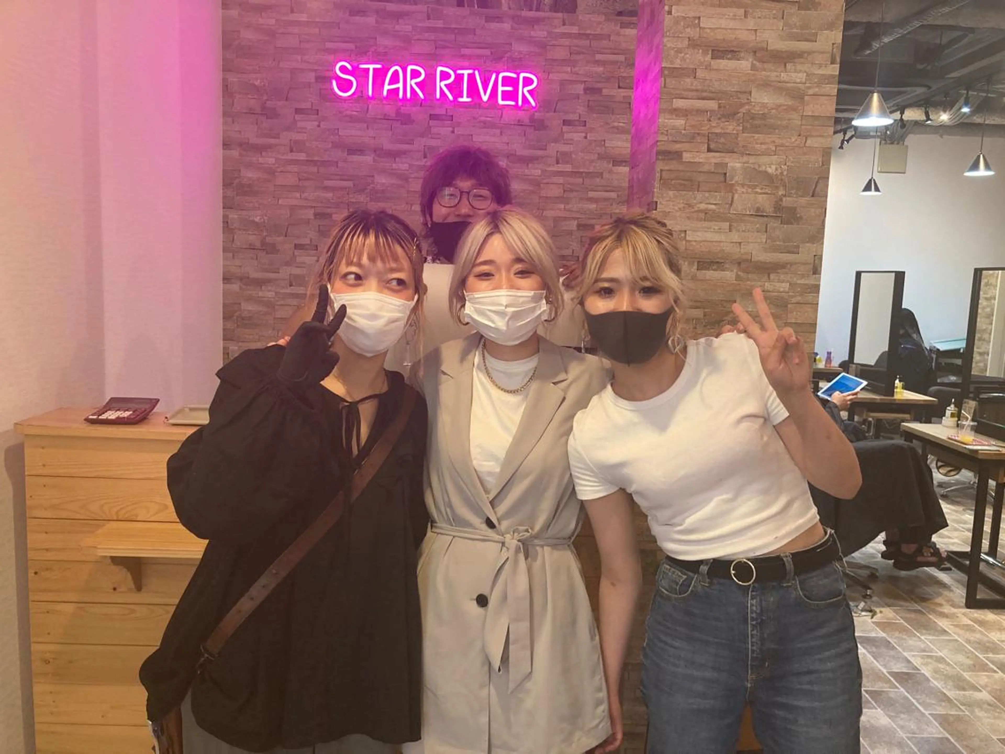 カラー#ブリーチ⭐️ STAR☆RIVERのヘアスタイル