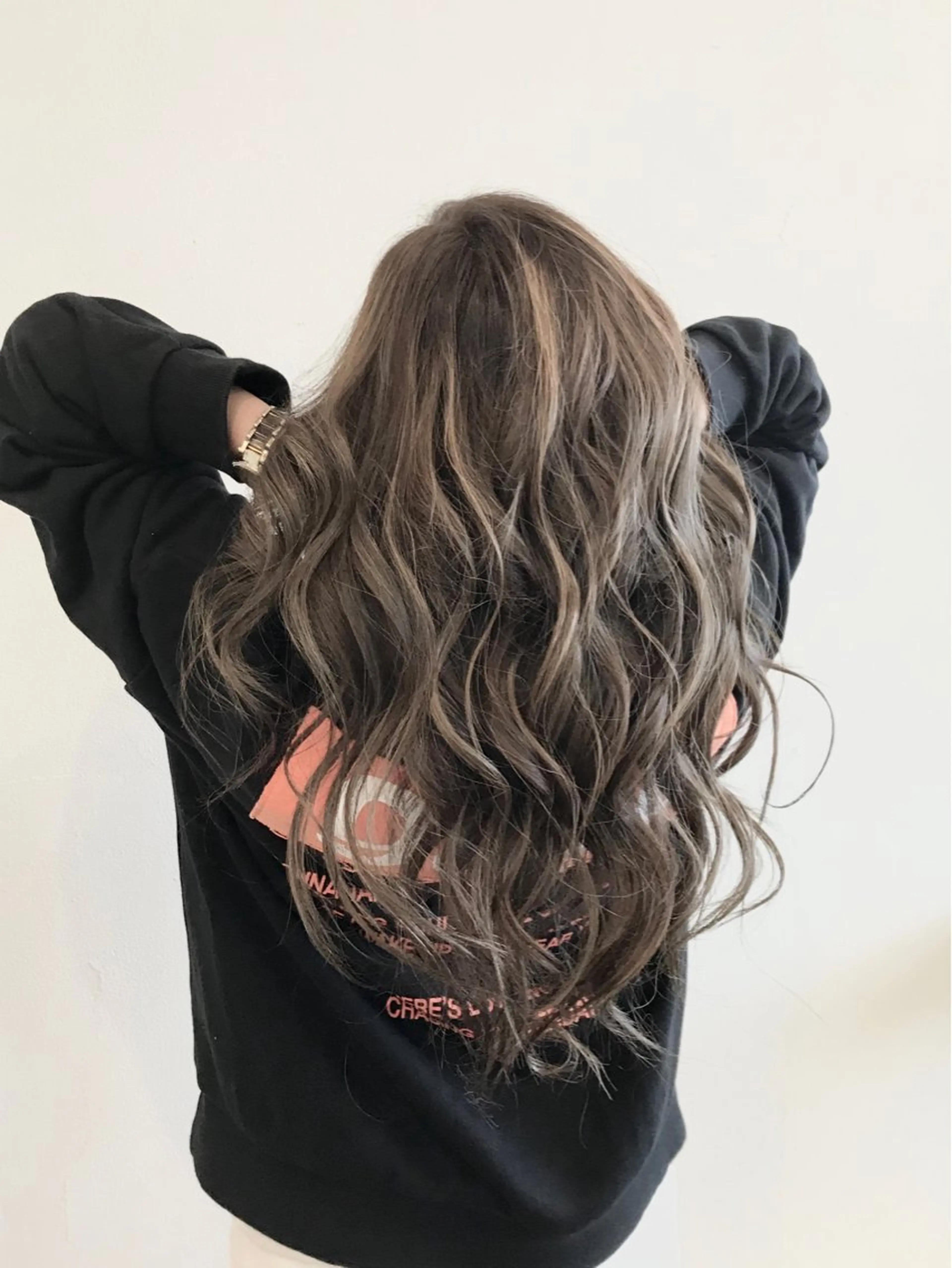 ロング カラー ハイライトカラー ハイライト Hair make VERDA所属・富永 憲一郎のヘアスタイル