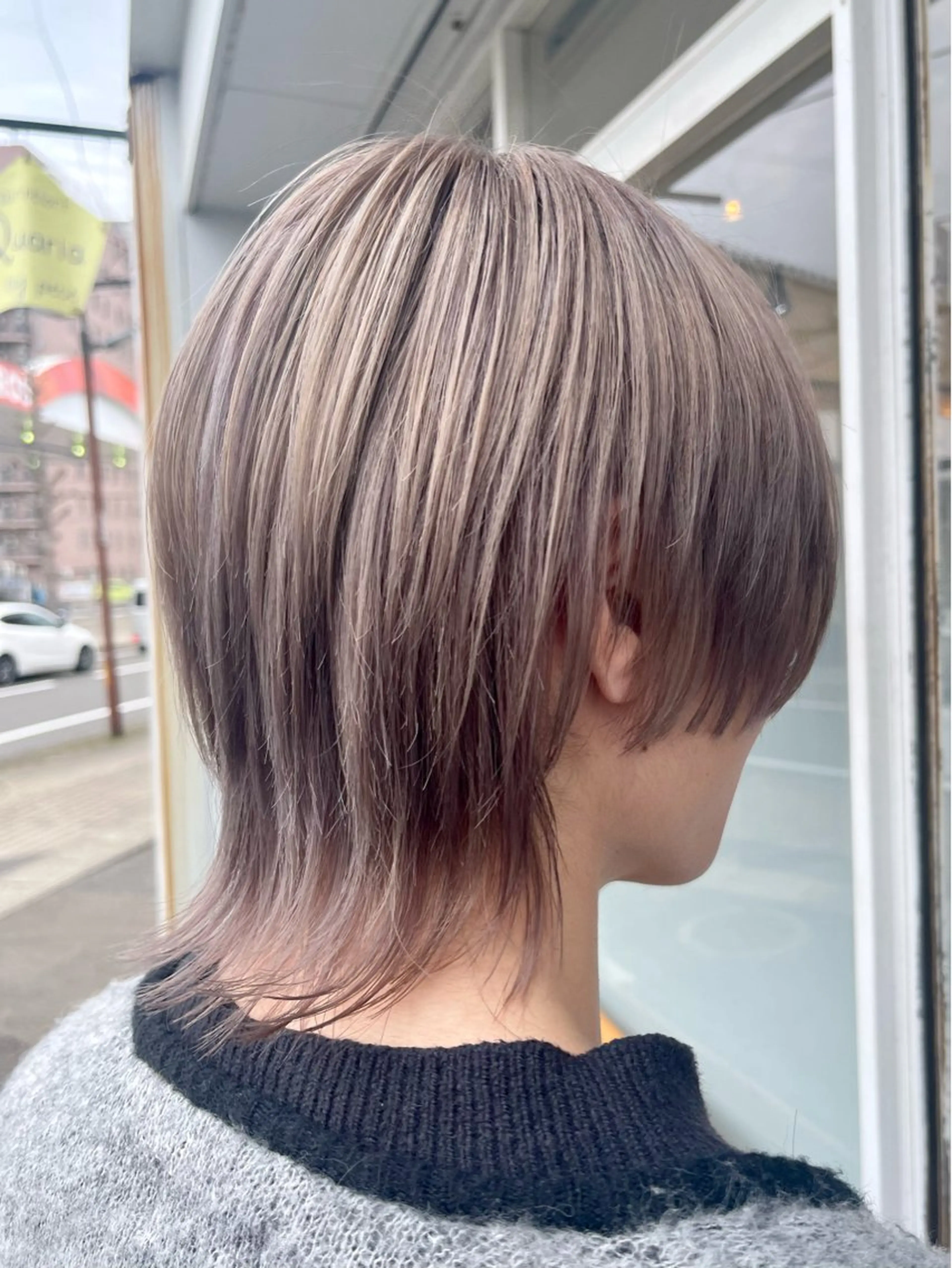 ミディアム カット ヘアカラー 🍭透明感カラー 志賀拓海🍬🌈のヘアスタイル