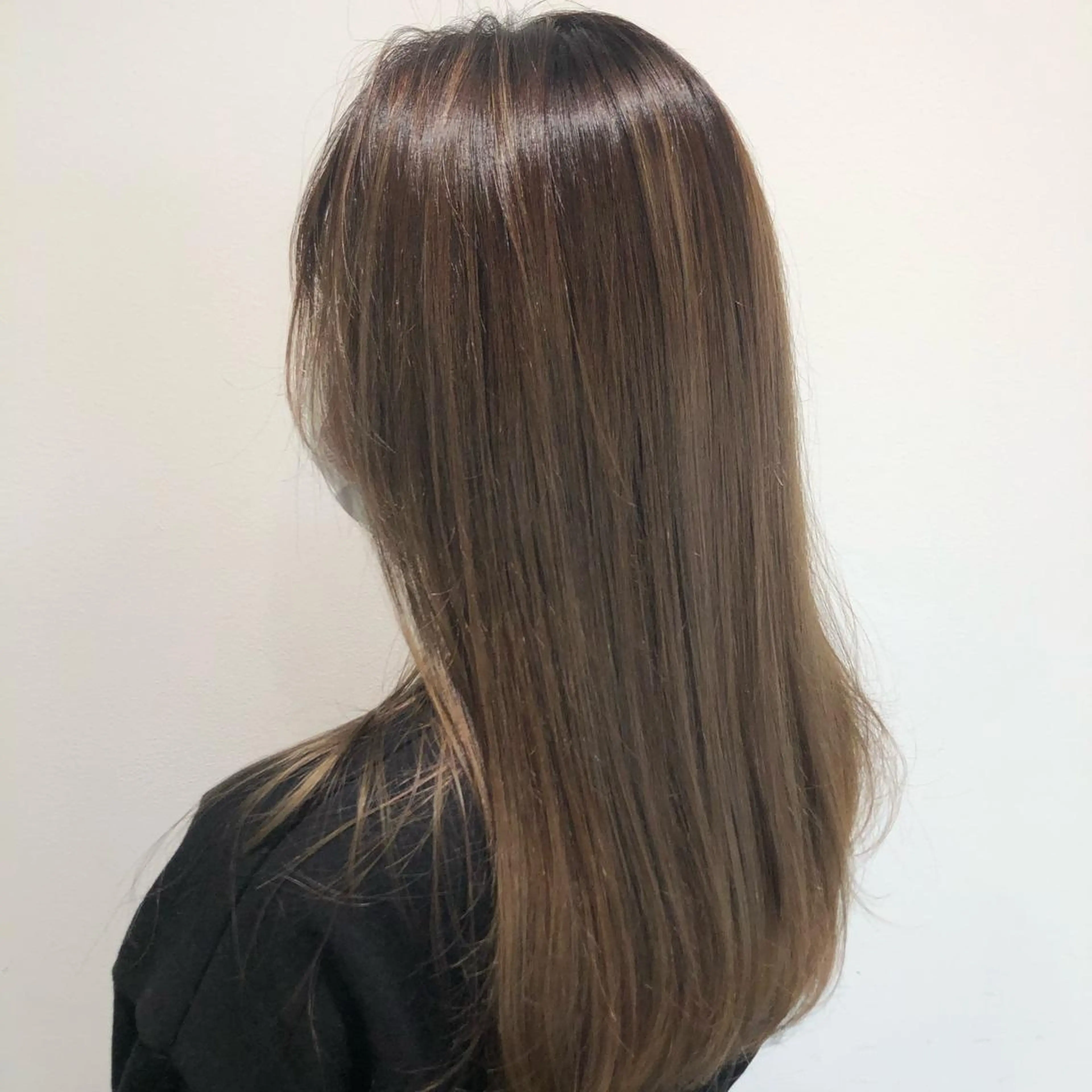 ロング カラー 上平 綾菜のヘアスタイル