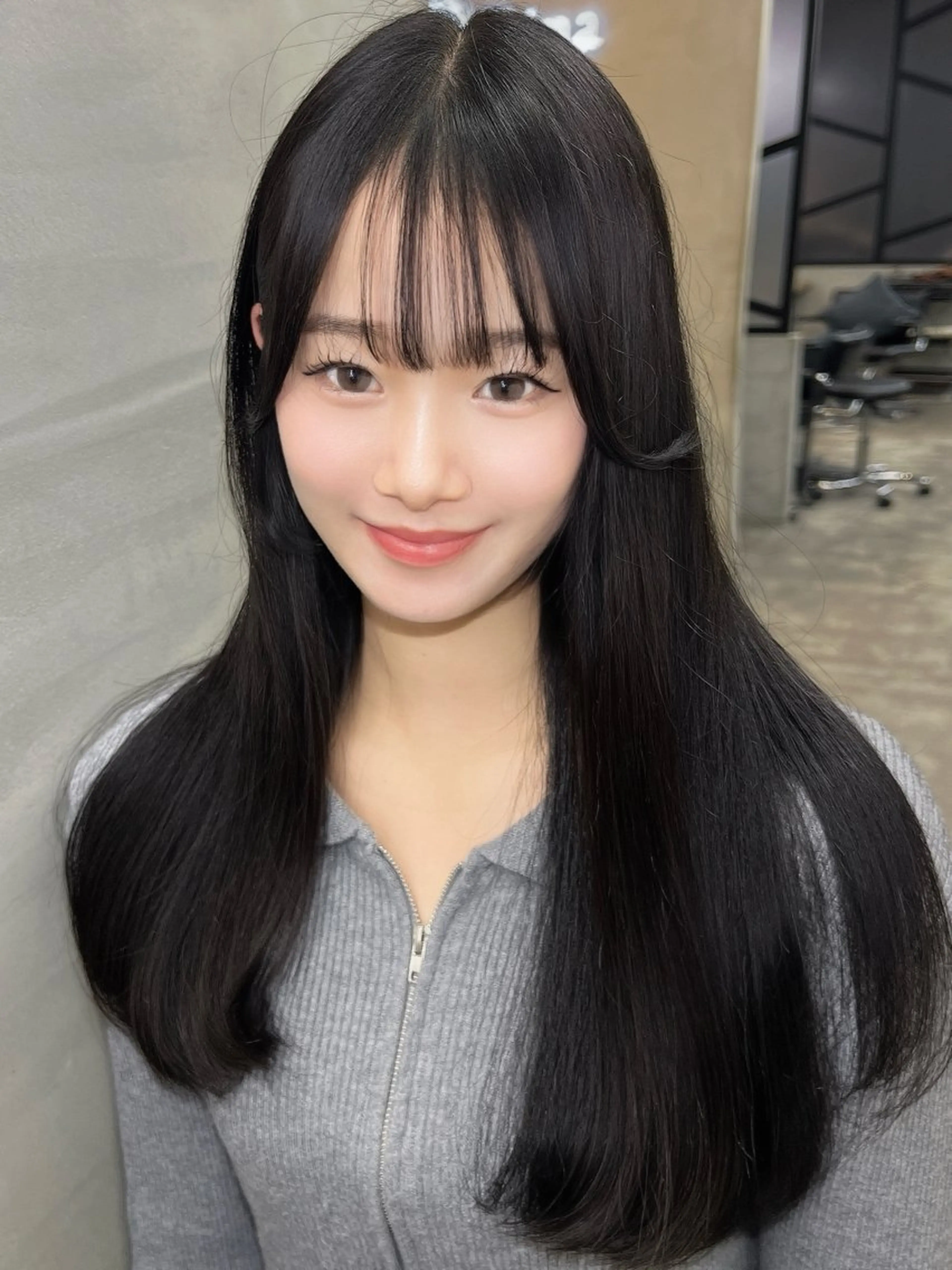 ロング カラー 黒髪 ブルーカラー ブルーブラック カット ヘアカラー トリートメント 艶カラー/髪質改善 /韓国レイヤー/千葉のヘアスタイル