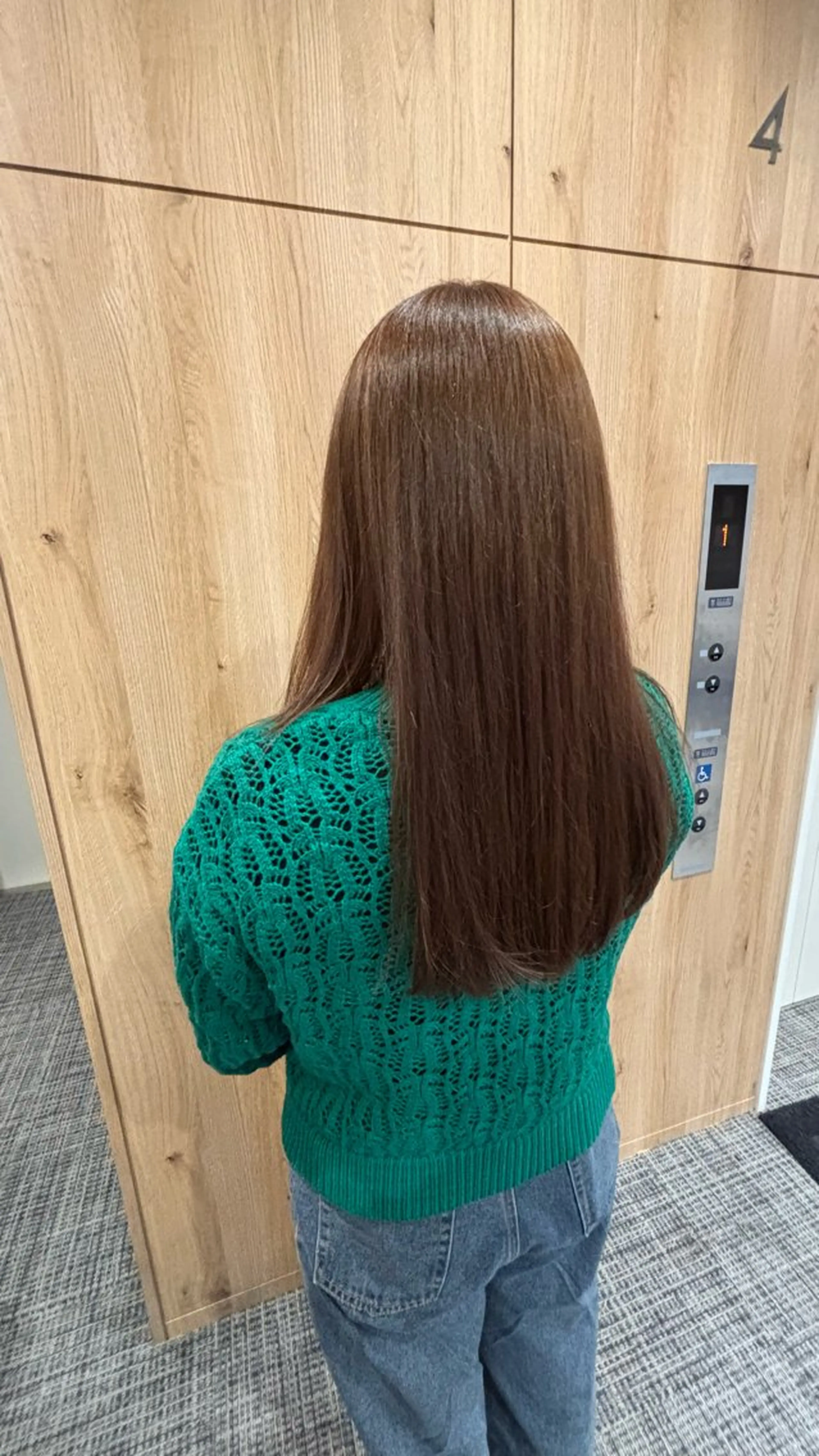 ミディアム カット RYONA/大阪/ 韓国風レイヤー🎀のヘアスタイル