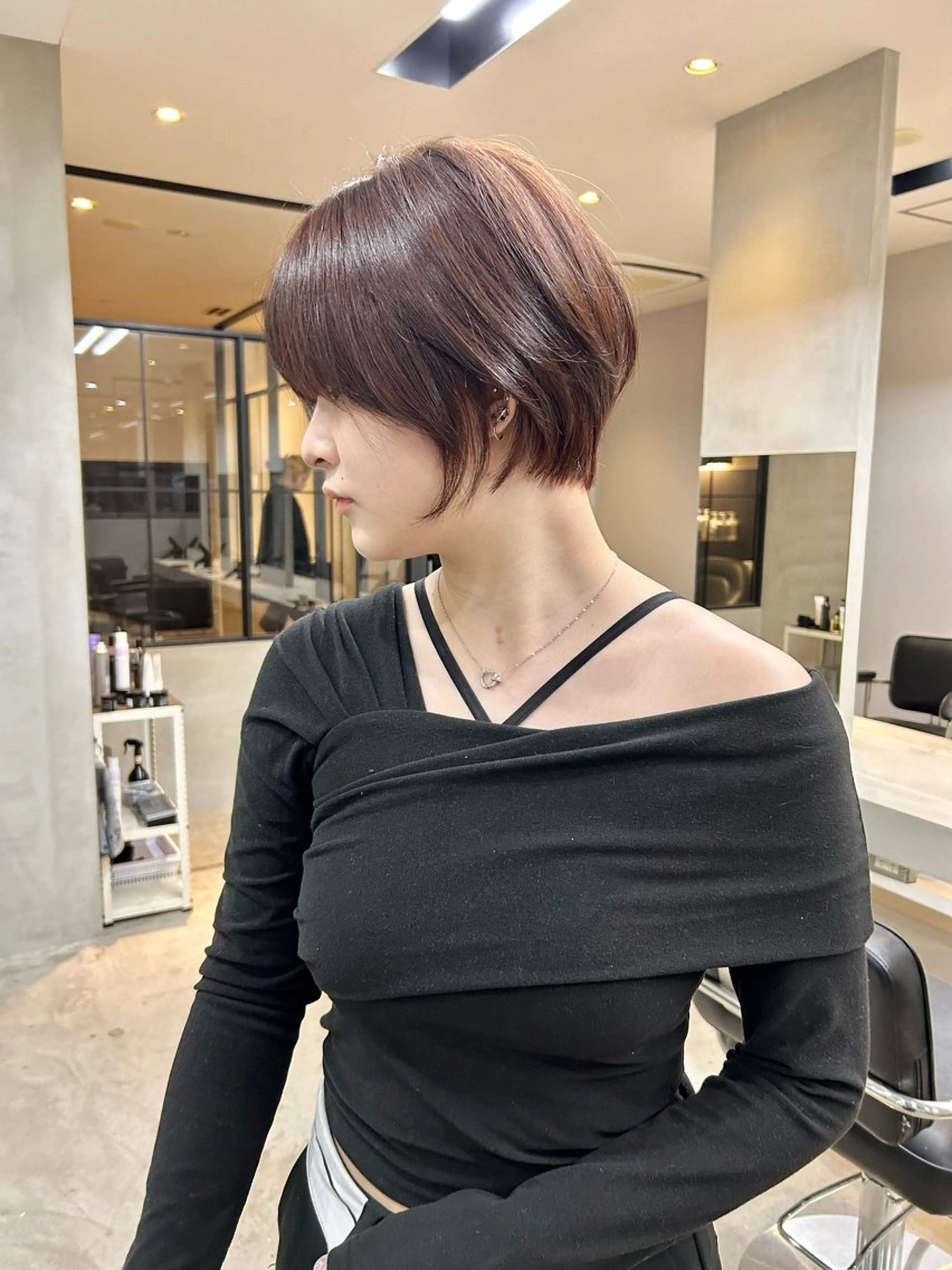 ショート カラー mood tatemachiのヘアスタイル