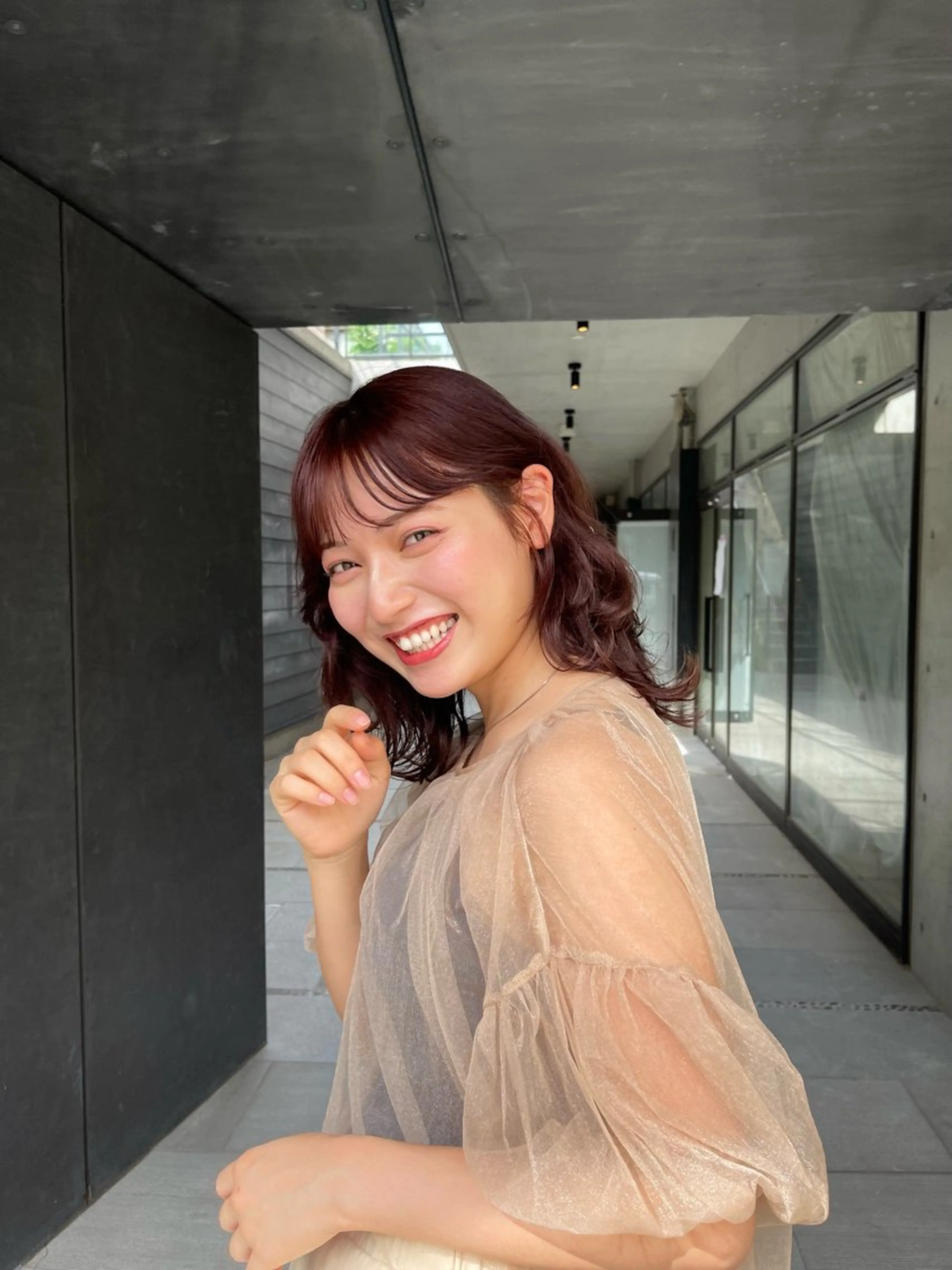 ミディアム カラー ヘアカラー トリートメント 愛莉/ラベンダー/ ベージュ/ブラウンのヘアスタイル
