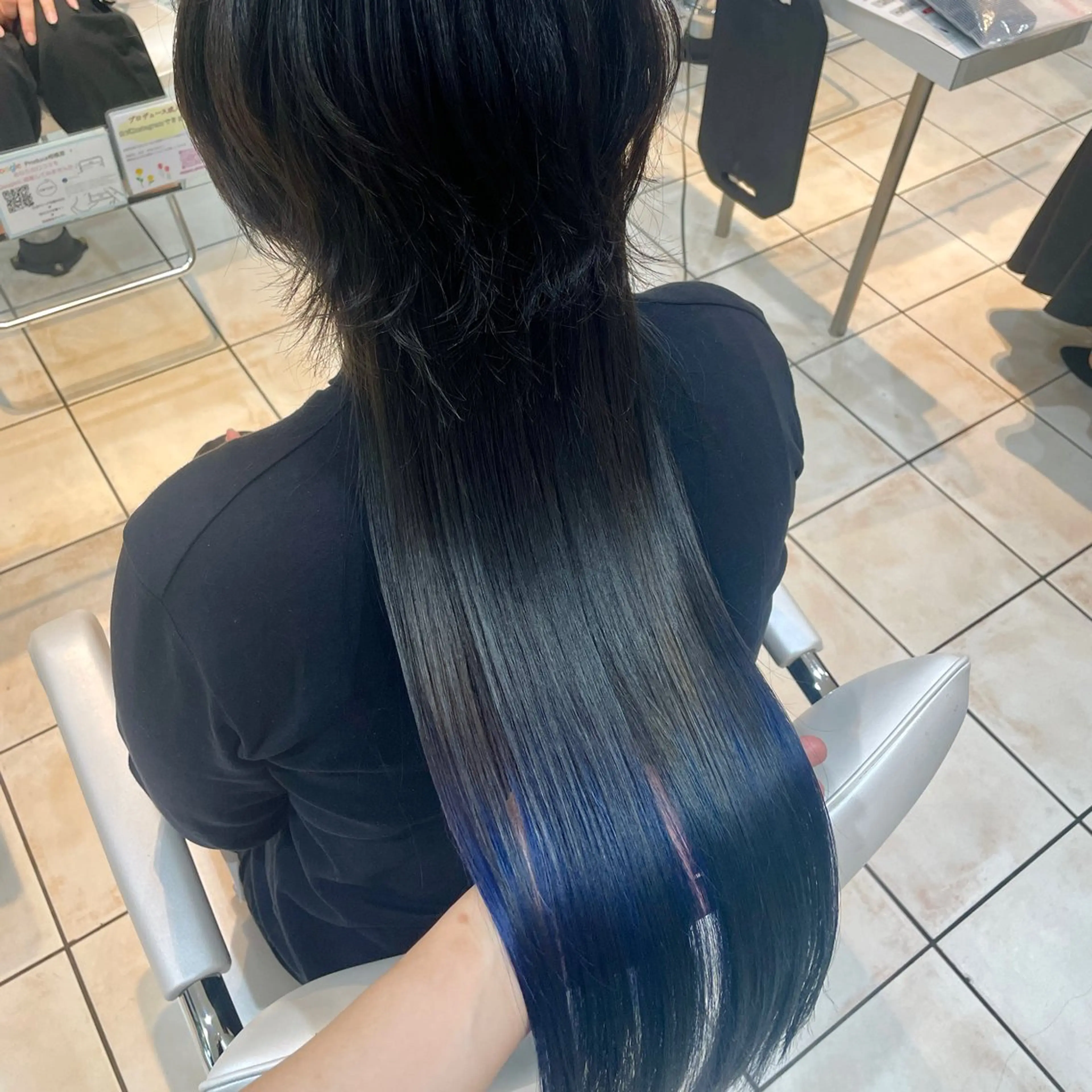 ロング カラー ヘアカラー ブリーチ/ヘアセット 【𝙍𝙞𝙣𝙤】のヘアスタイル