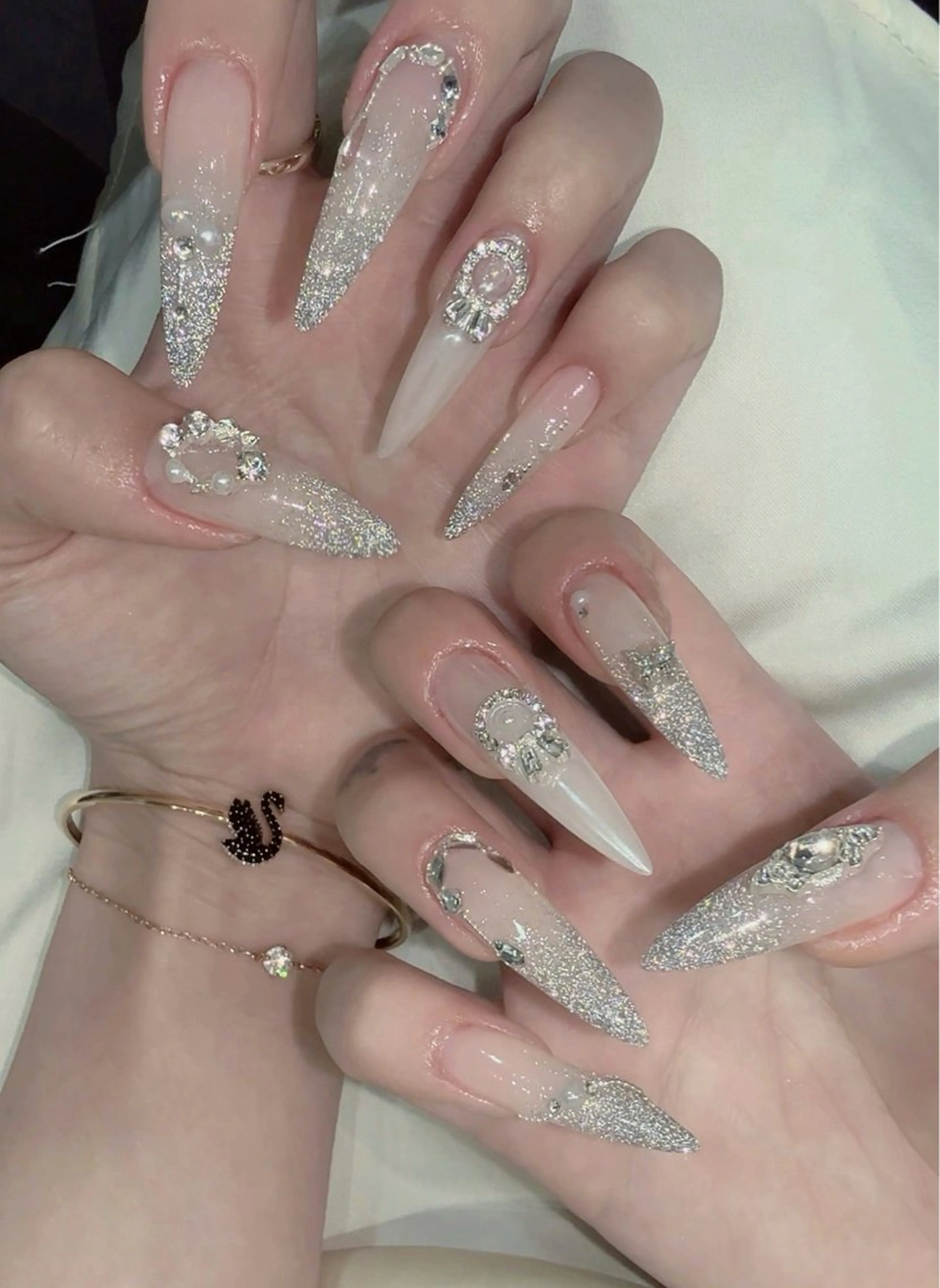 ネイル アートネイル オーロラネイル ジェルネイル 韓国ネイル ロングネイル ハンドネイル Nichi Nailsのネイルデザイン