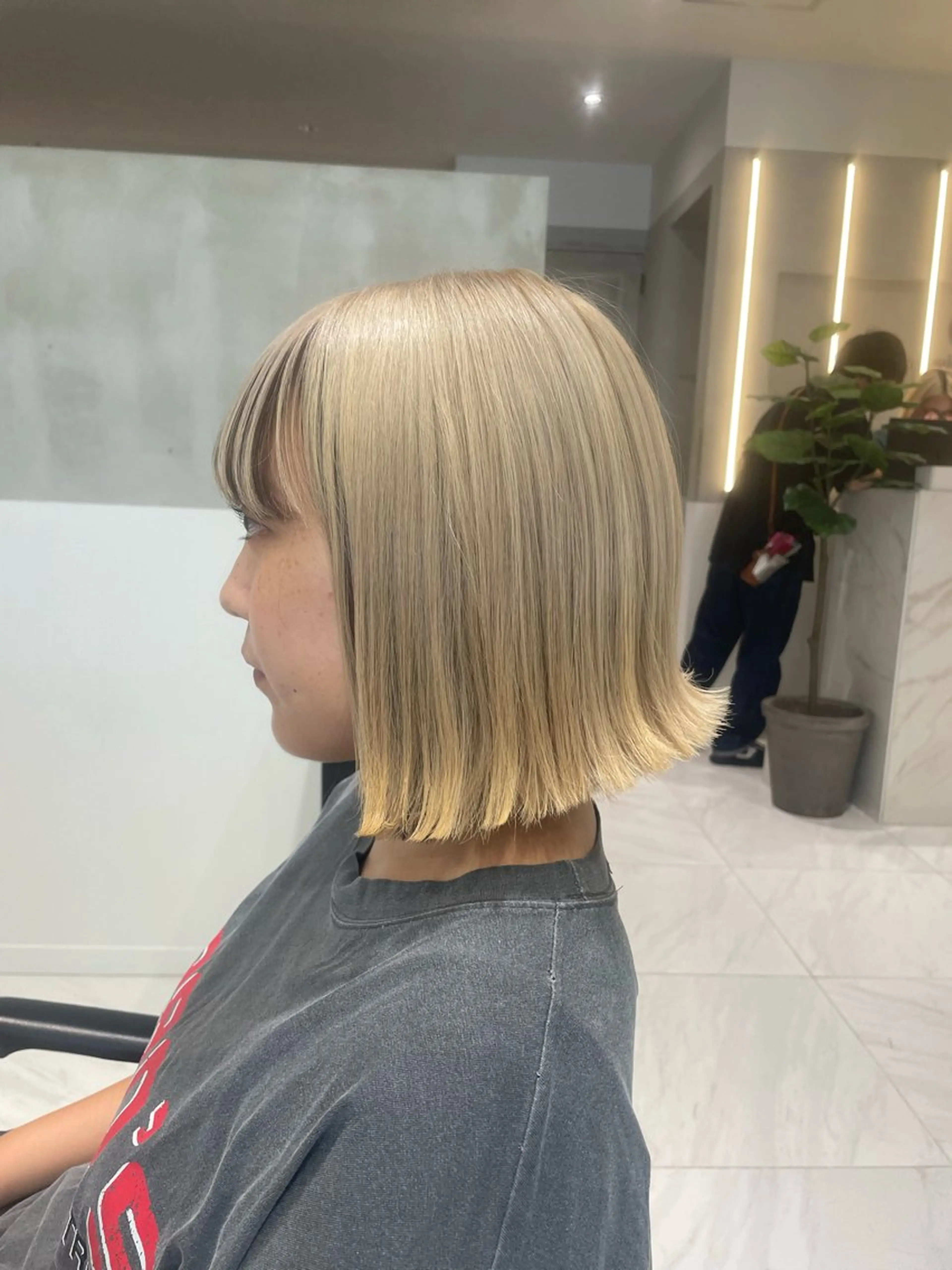 ショート ヘアカラー トリートメント ヘッドスパ ヘアセット 透明感ブリーチ カラー✨有坂映哉のヘアスタイル