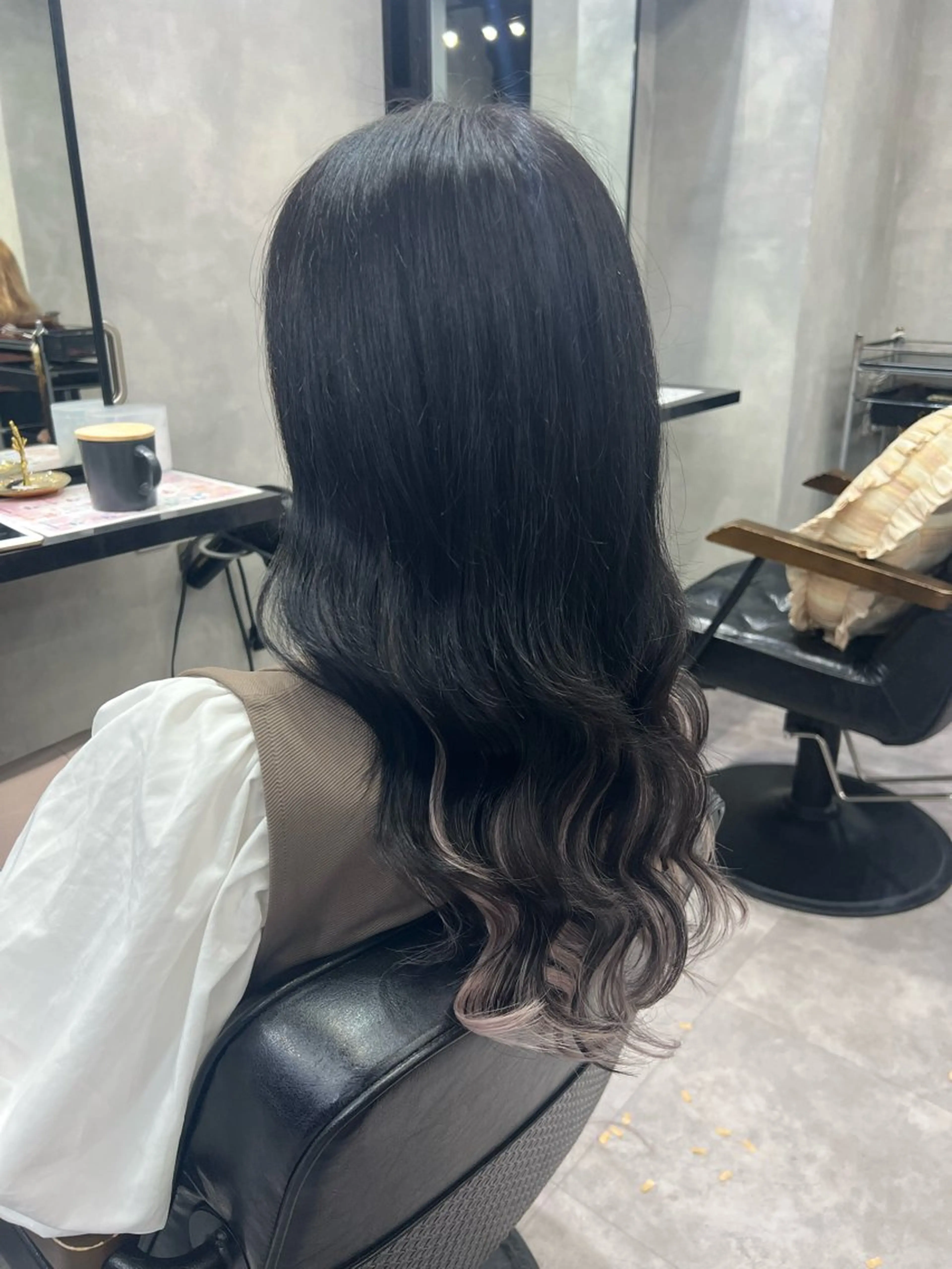 ロング カラー ヘアアレンジ シールエクステ アッシュ バレイヤージュ ベージュカラー 黒髪 カット ヘアカラー エクステ ar+ ❤︎ maiのヘアスタイル