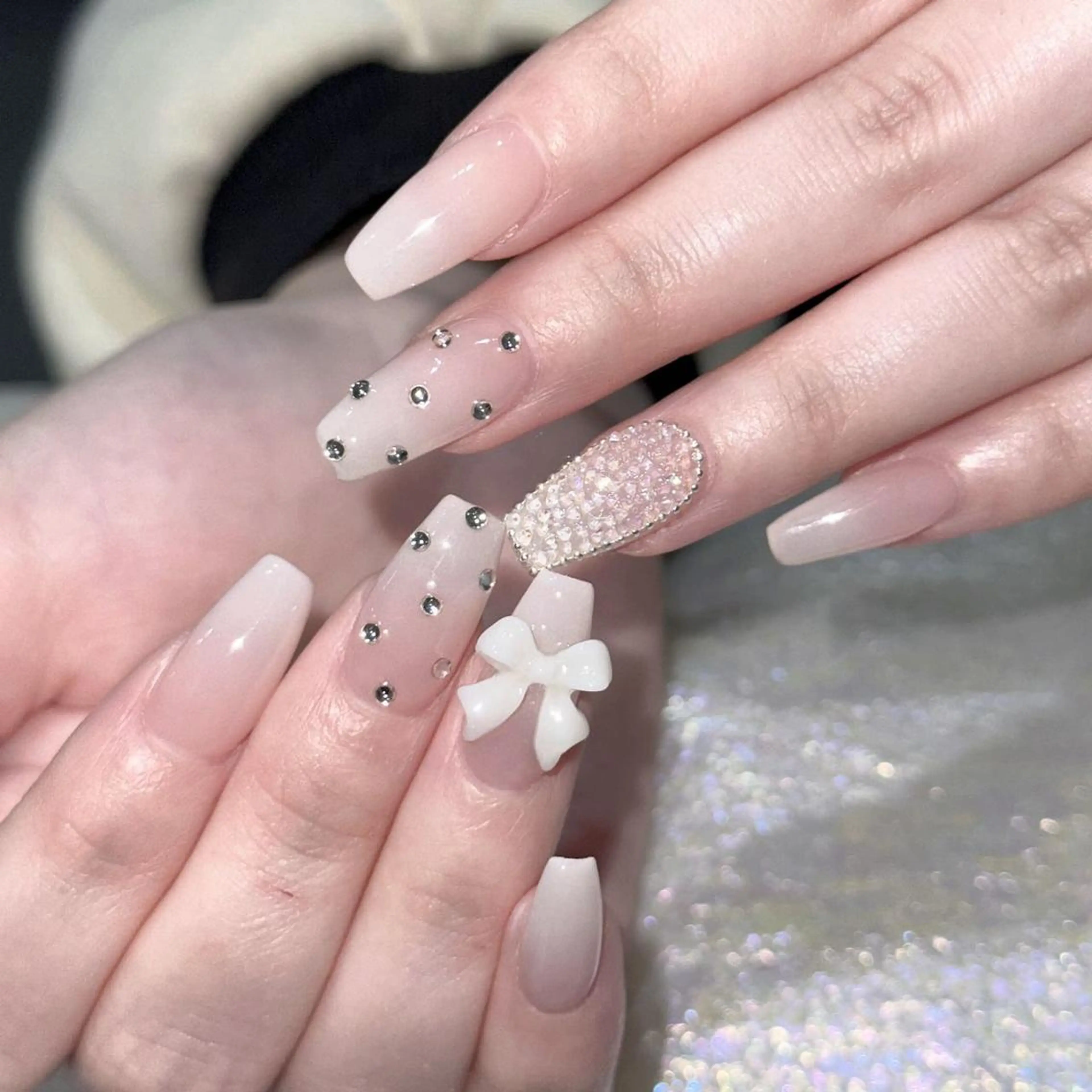ネイル アートネイル 長さ出し ネイルチップ Queens テイのネイルデザイン