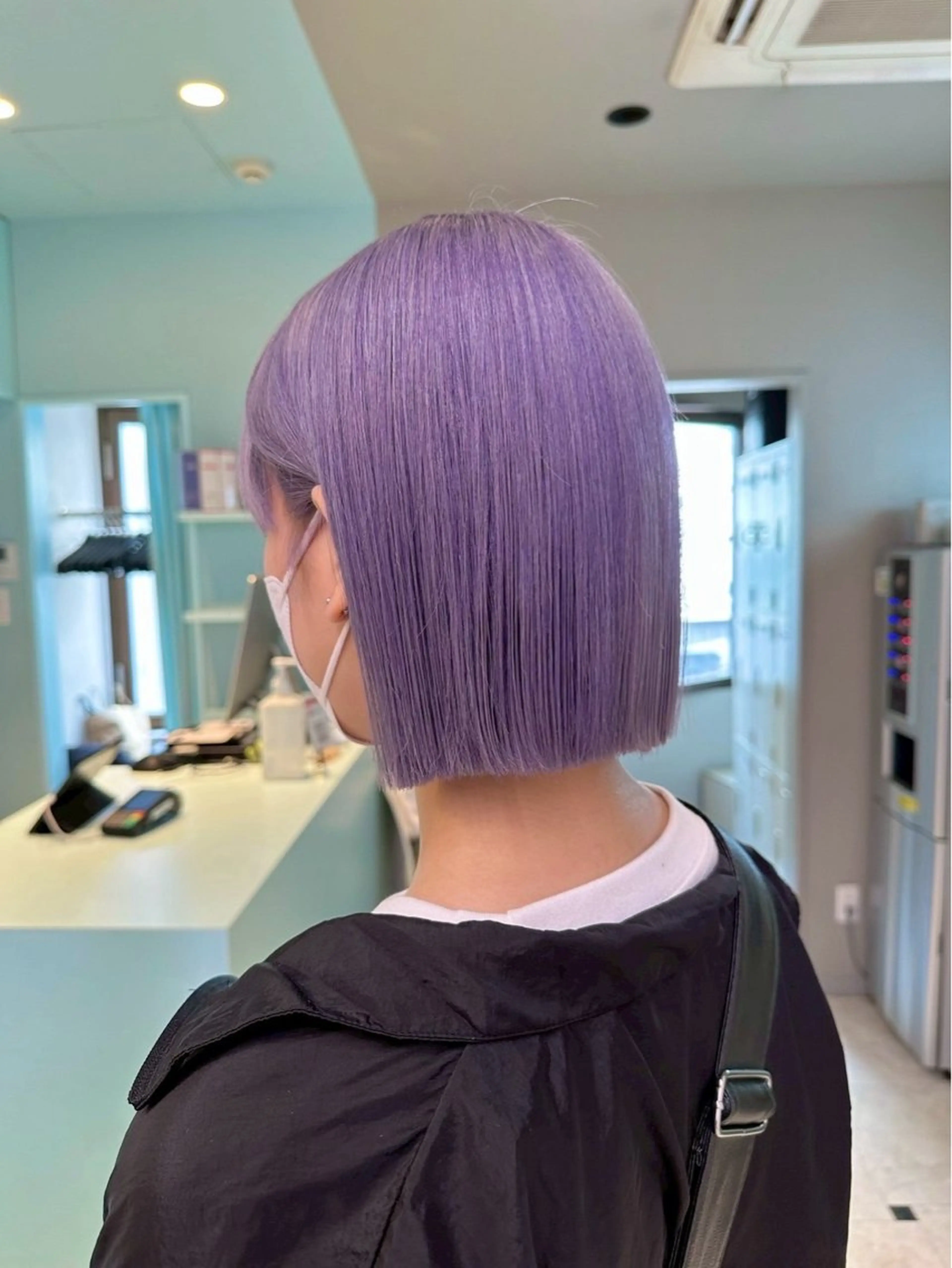 ショート カラー 🖤ウルフ×ハイ トーン🖤KOYAのヘアスタイル