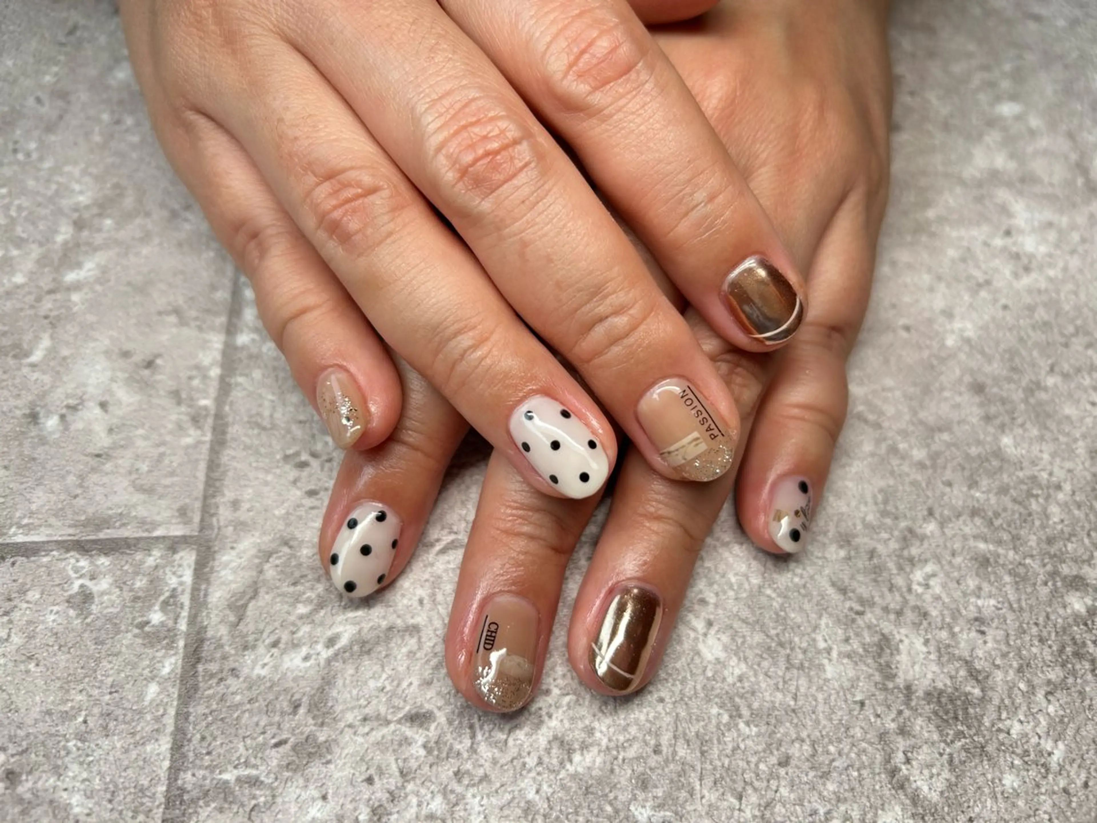 ネイル ハンドネイル Lisa’s Salonのネイルデザイン