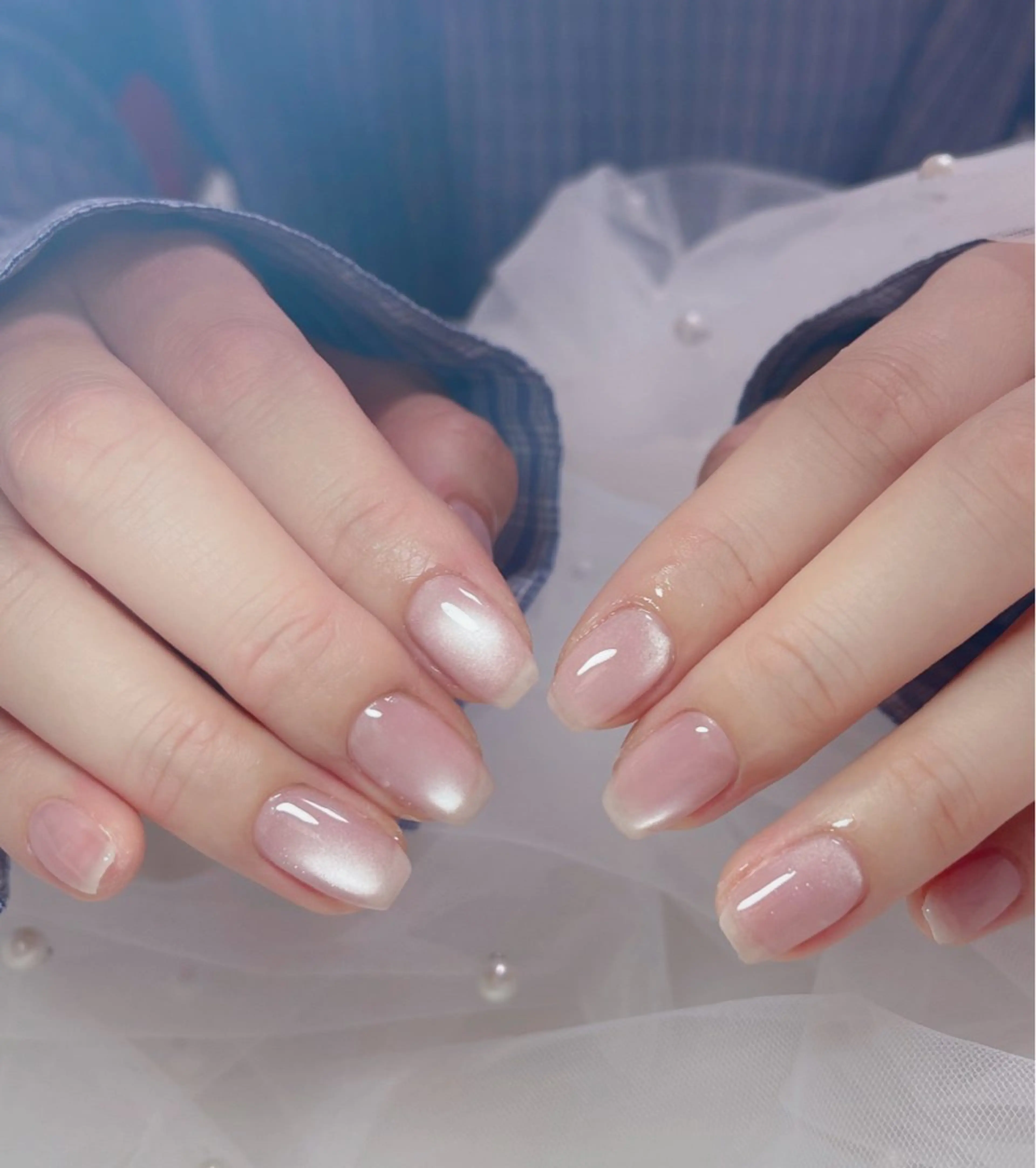 ネイル オーロラネイル 長さ出し フットネイル 韓国ネイル ラメ(グリッター) ハンドネイル 👍thumbs up nail👍のネイルデザイン