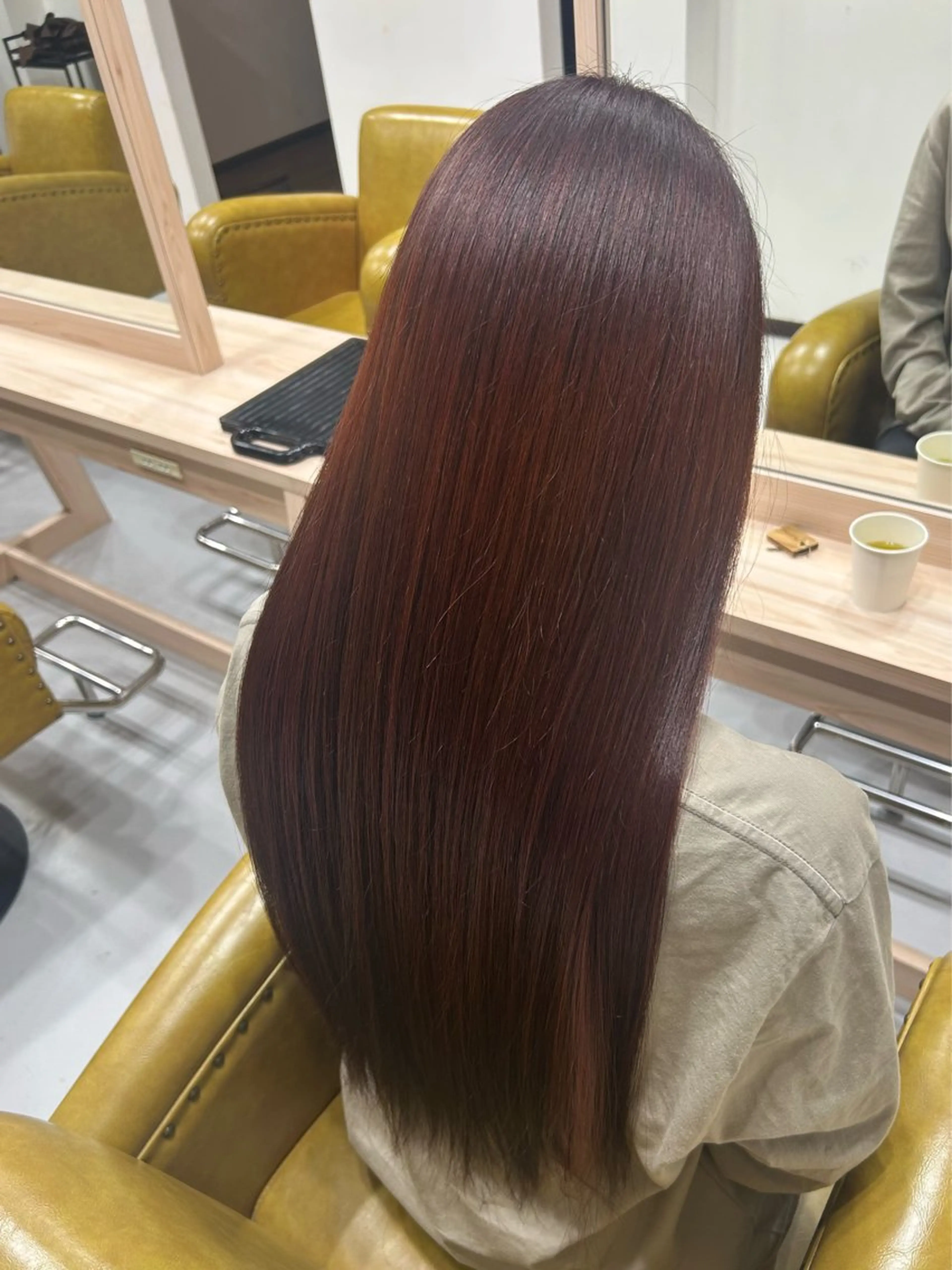 ロング カラー ブリーチ ブリーチなしカラー 古市 凜のヘアスタイル