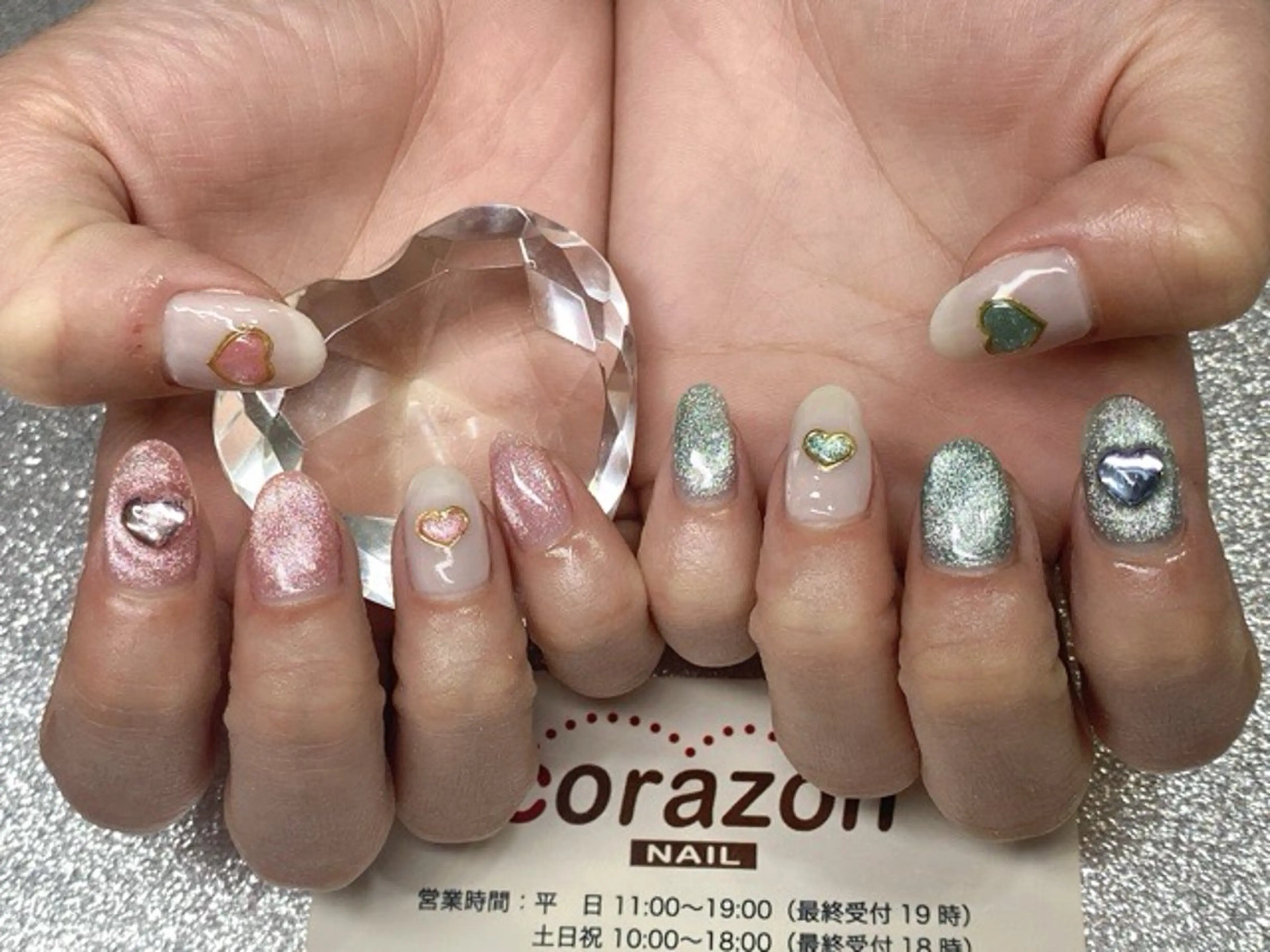 ネイル ハート 水色 マグネットネイル ピンク ぷっくりネイル corazon所属・ネイリスト aicoのネイルデザイン