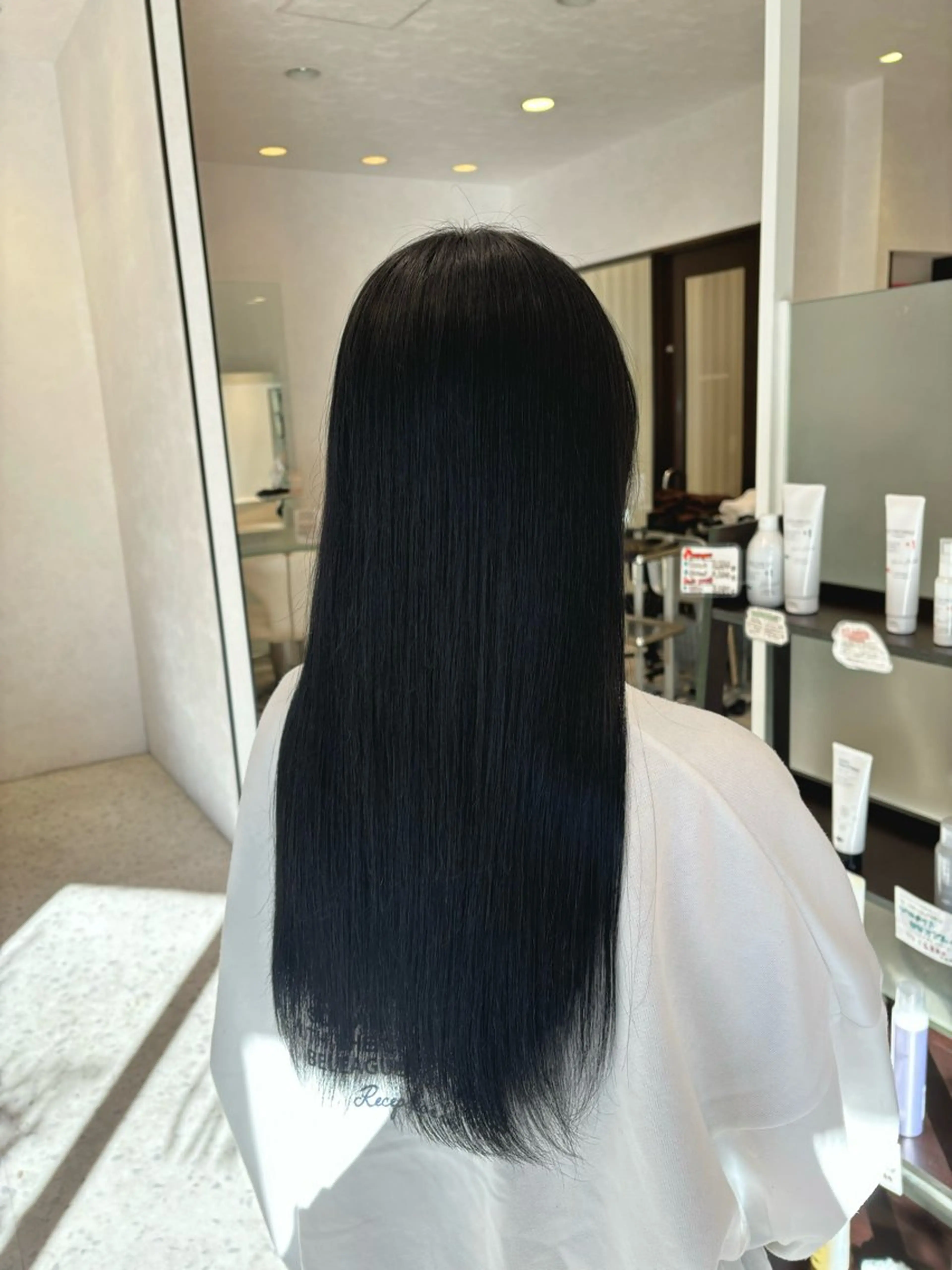 ロング カラー 山田 梨央のヘアスタイル